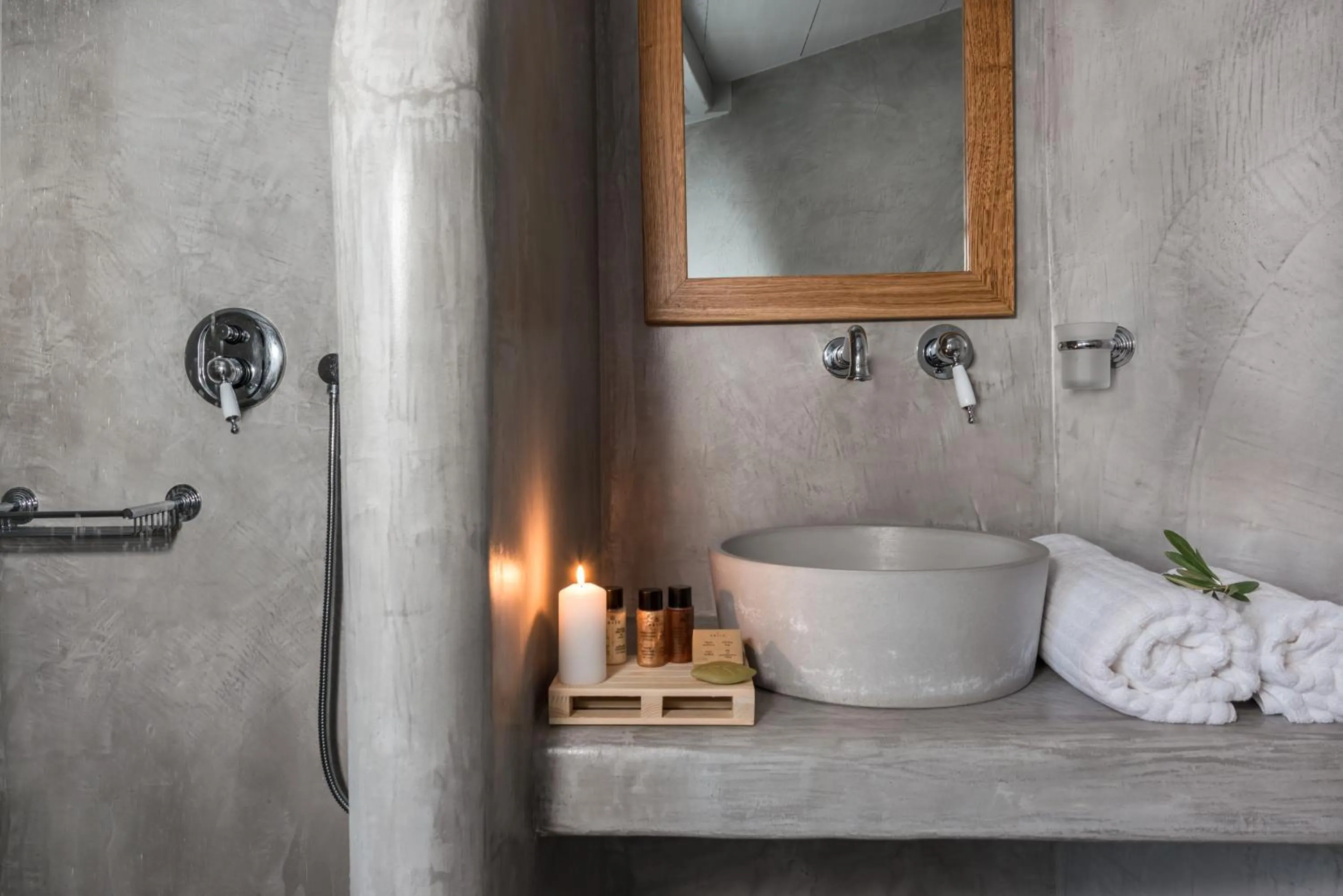 Bathroom in Kastro Mansion