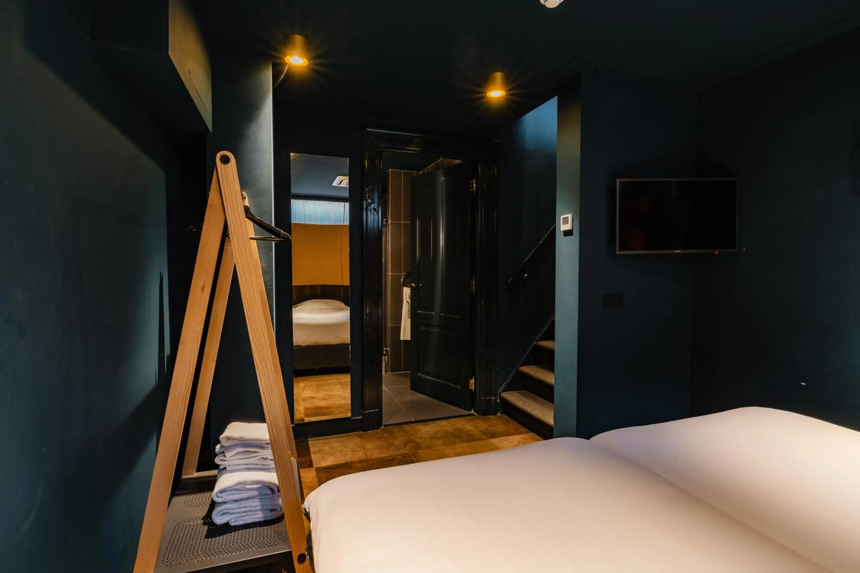Bed in De Jonker Urban Suites