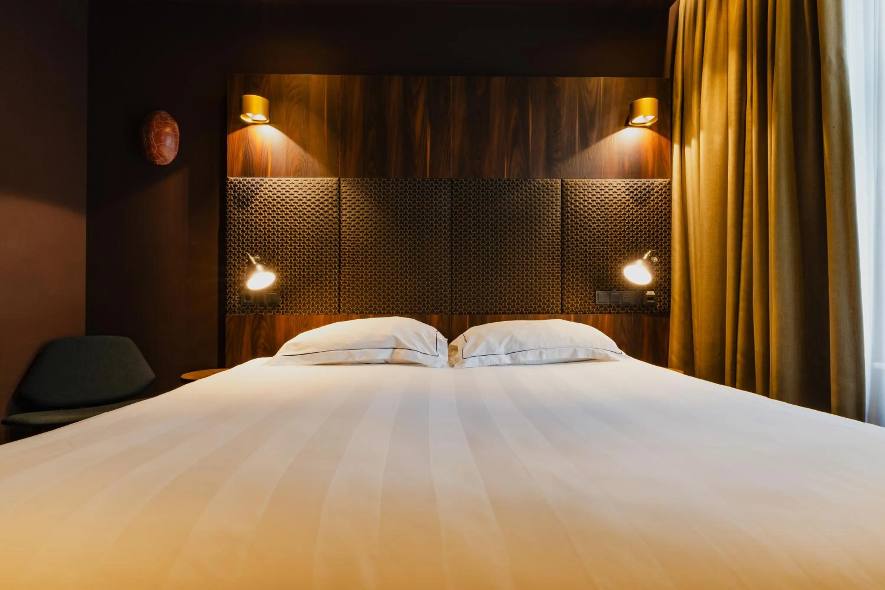 Bed in De Jonker Urban Suites