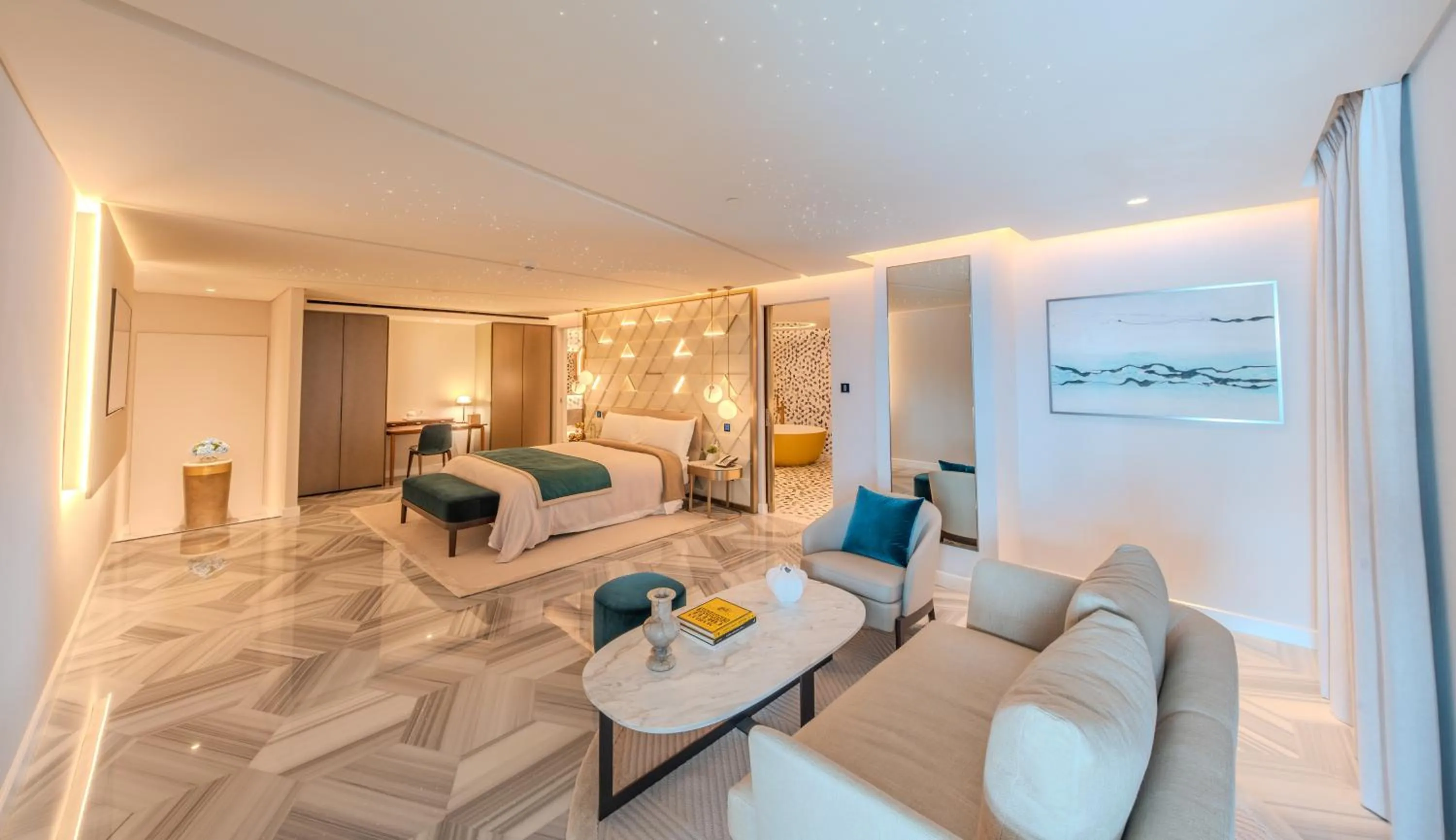 Bedroom, Bed in FIVE Palm Jumeirah Dubai