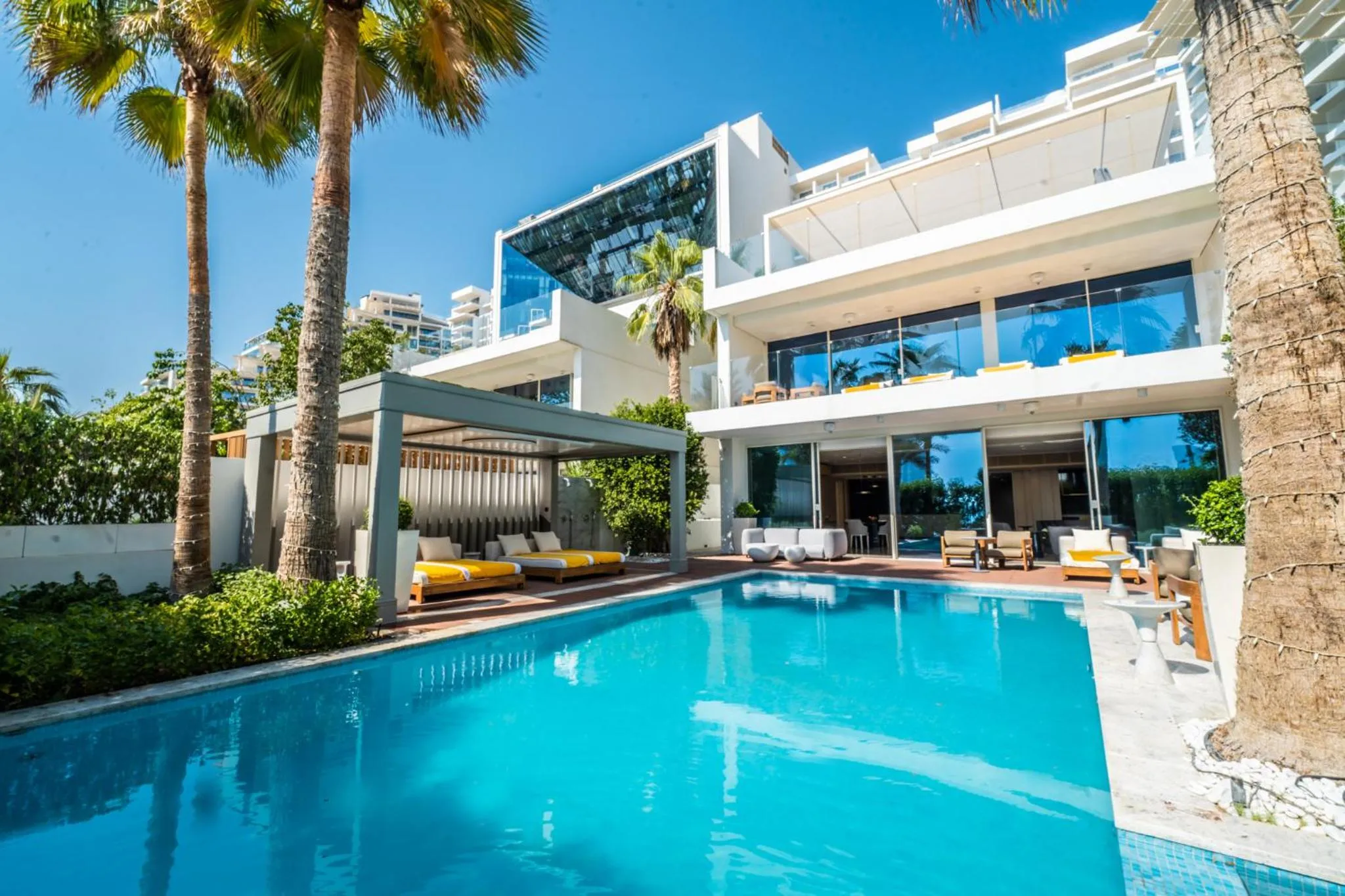 Swimming pool in FIVE Palm Jumeirah Dubai