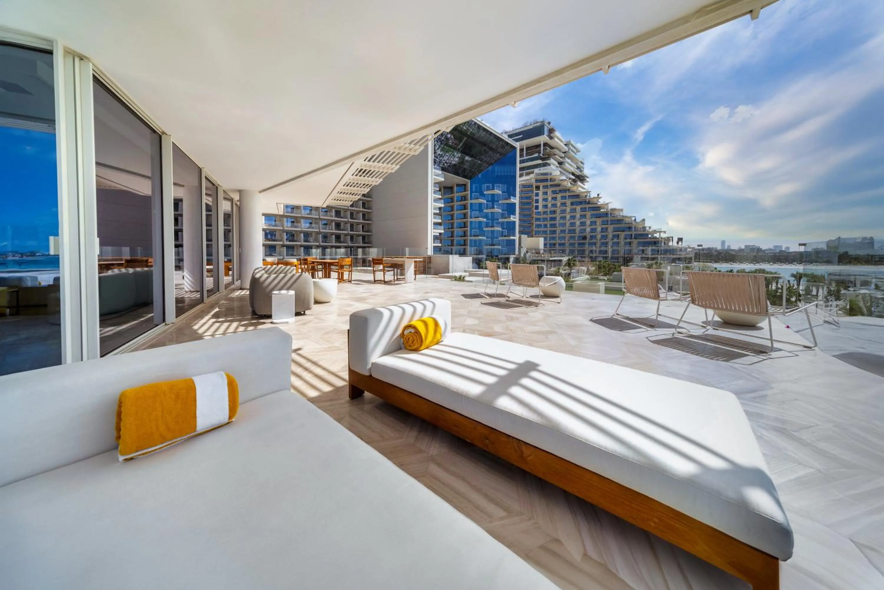 Bed in FIVE Palm Jumeirah Dubai