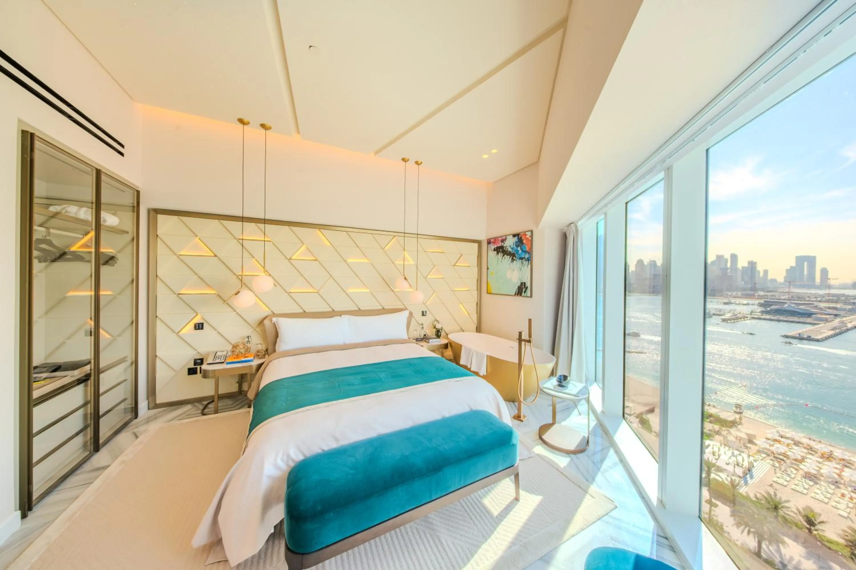 Bedroom, Bed in FIVE Palm Jumeirah Dubai