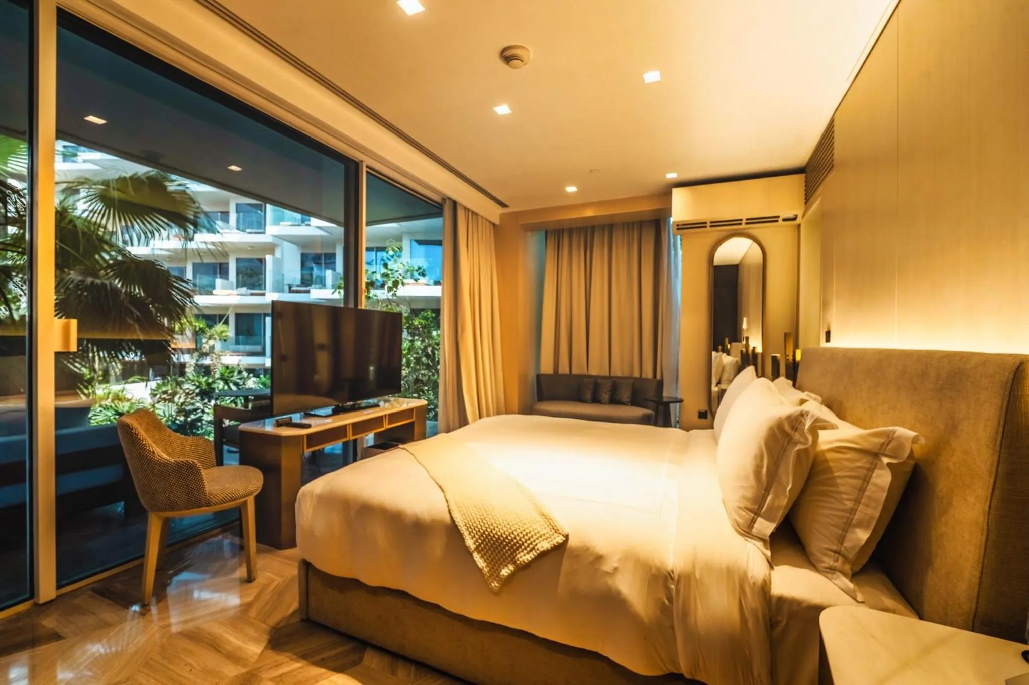 Bedroom, Bed in FIVE Palm Jumeirah Dubai