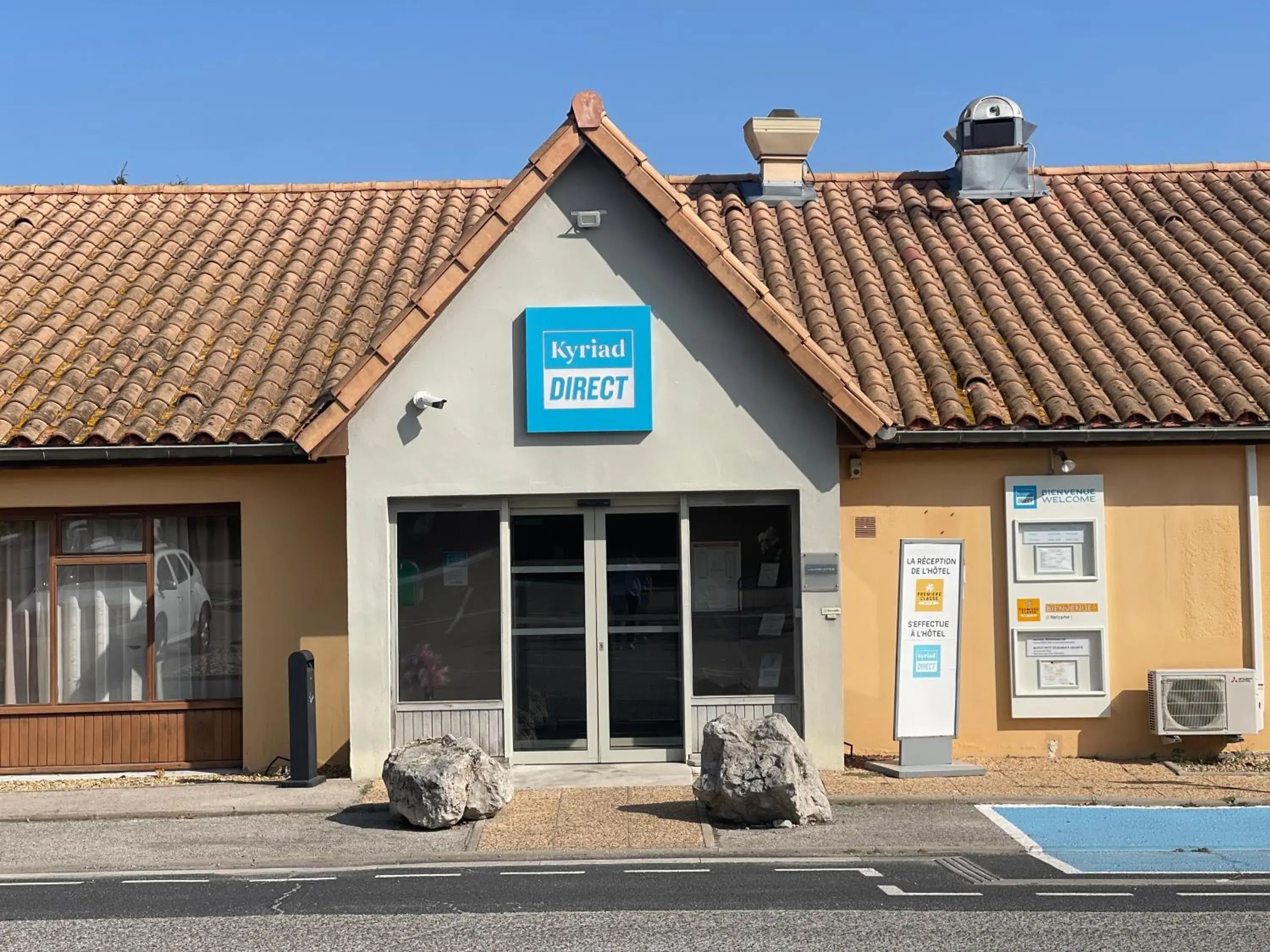 Kyriad Direct Montpellier Saint Jean De Védas - La Peyrière Kyriad Direct Montpellier Saint Jean De Védas - La Peyrière