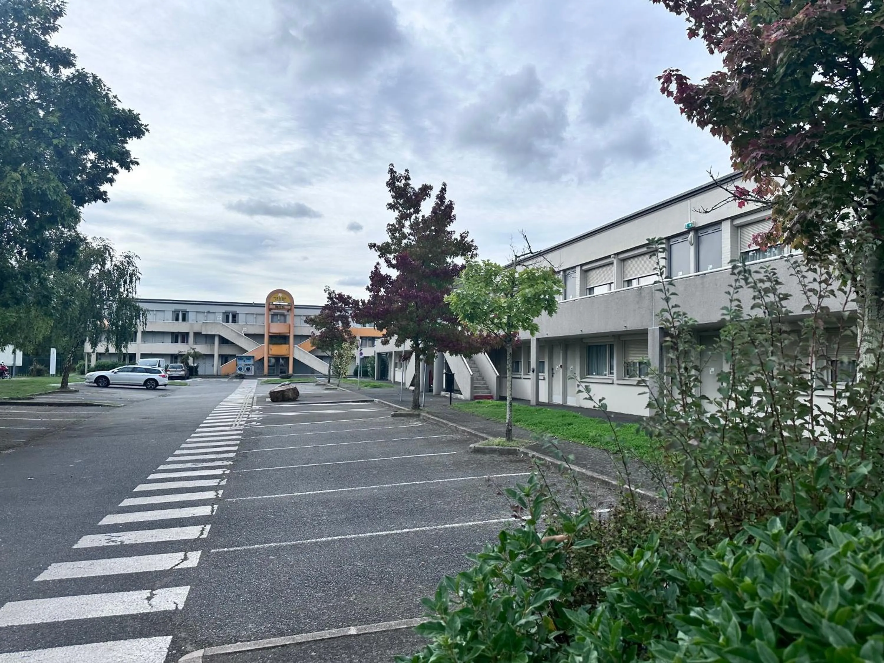 Parking in Campanile Nantes Saint-Sébastien-Sur-Loire