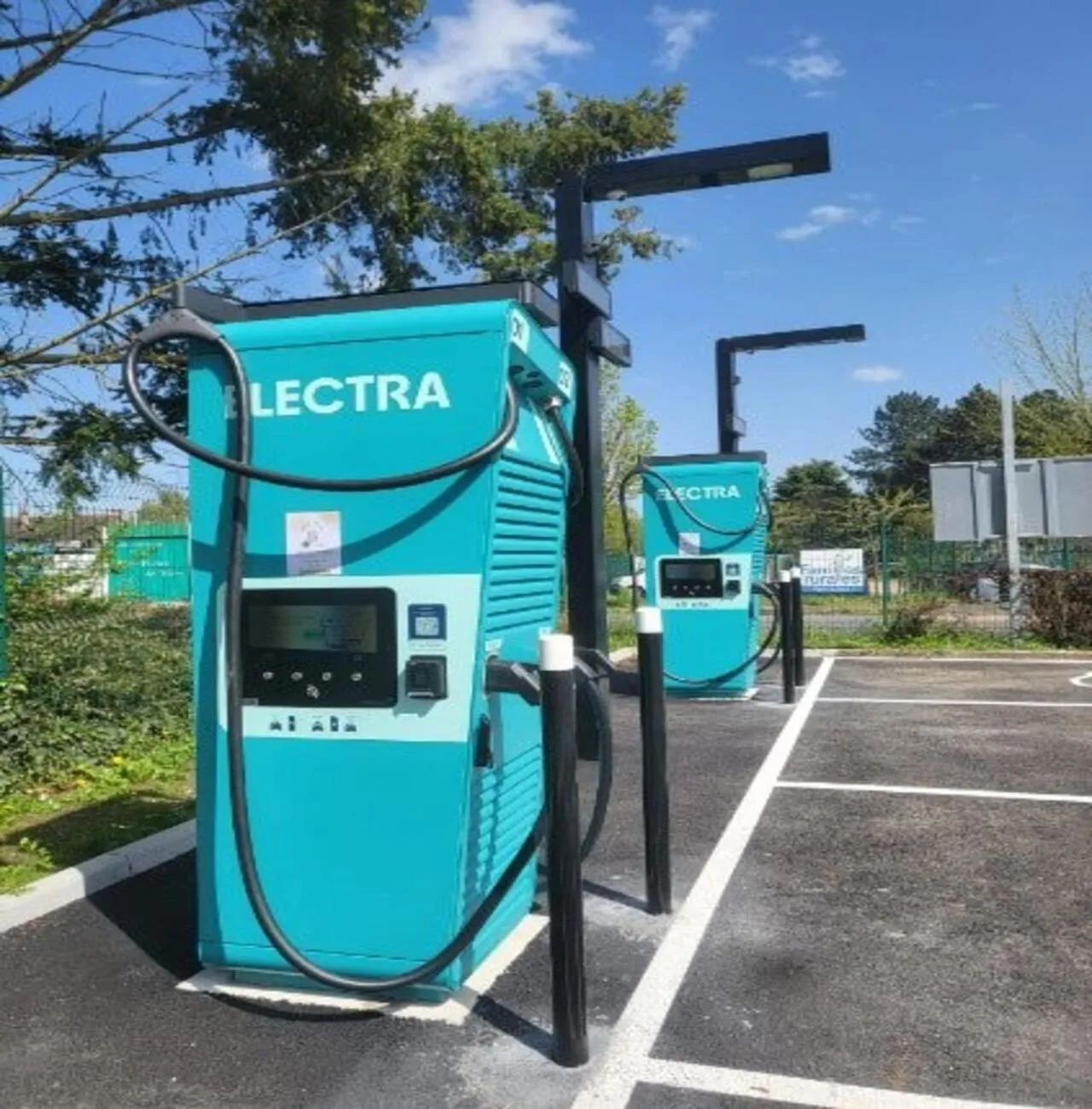 Parking in Campanile Orléans Ouest ~ La Chapelle-St-Mesmin