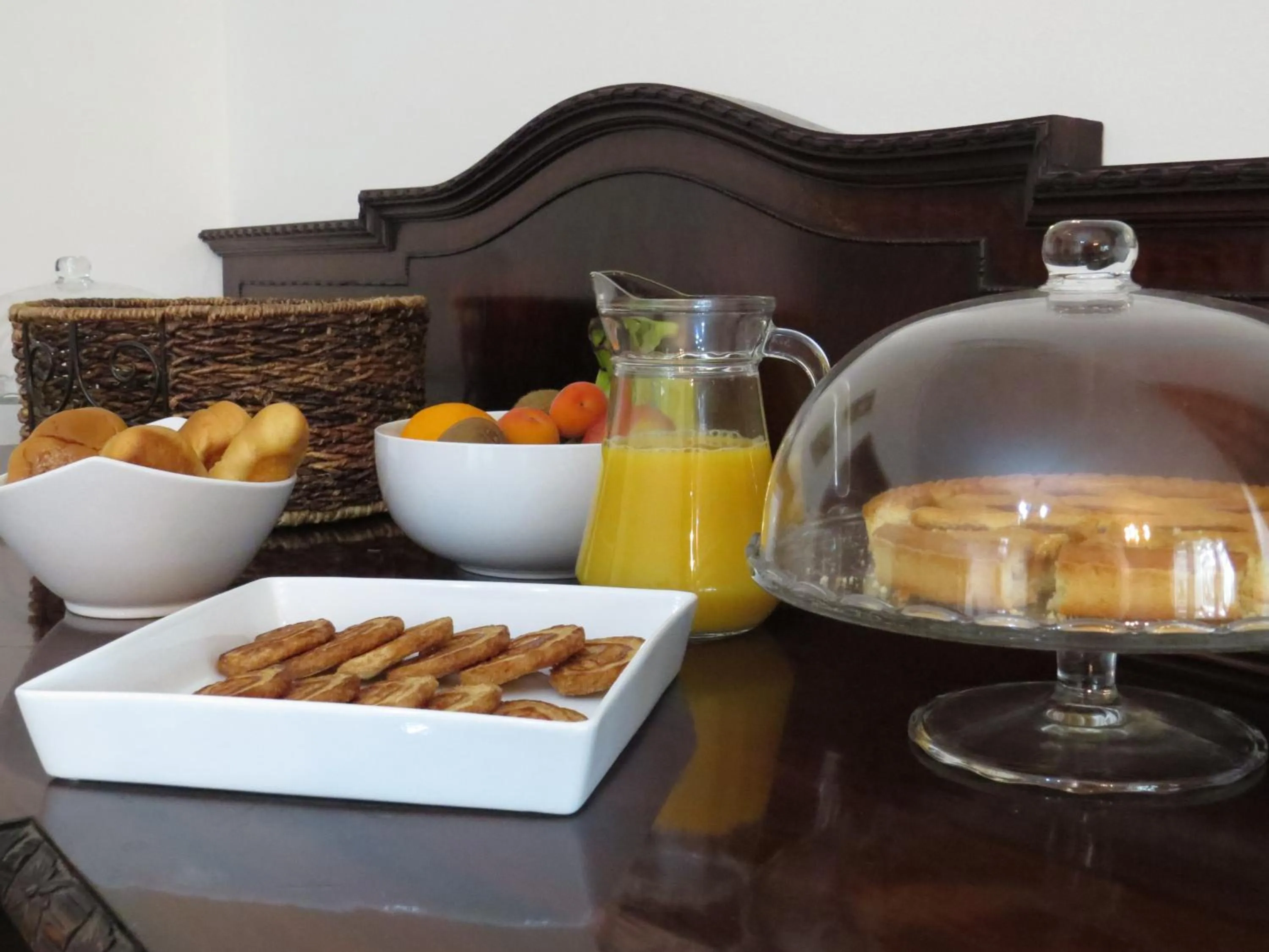 Food and drinks in Villa 2 Fields