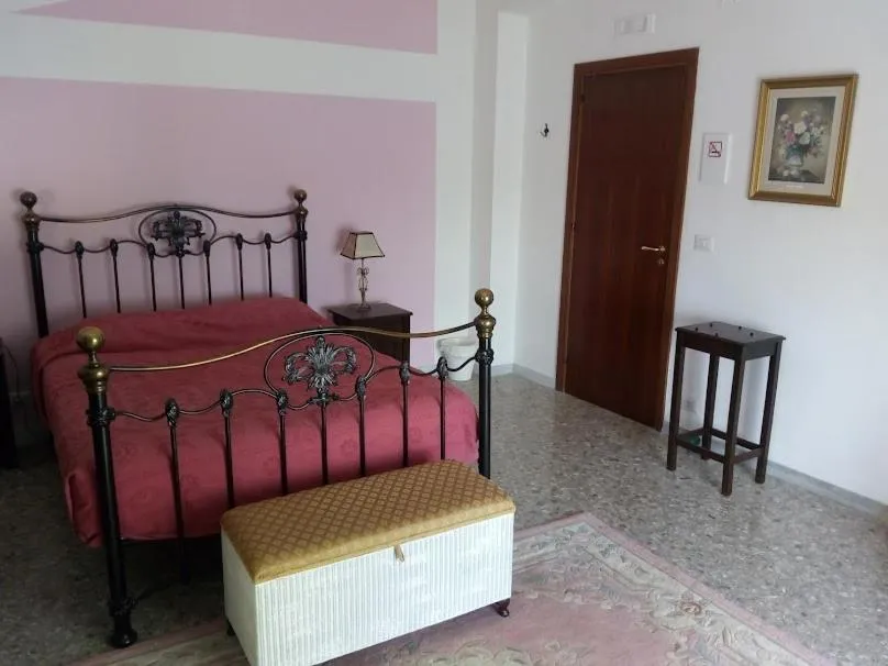 Bed in Villa 2 Fields