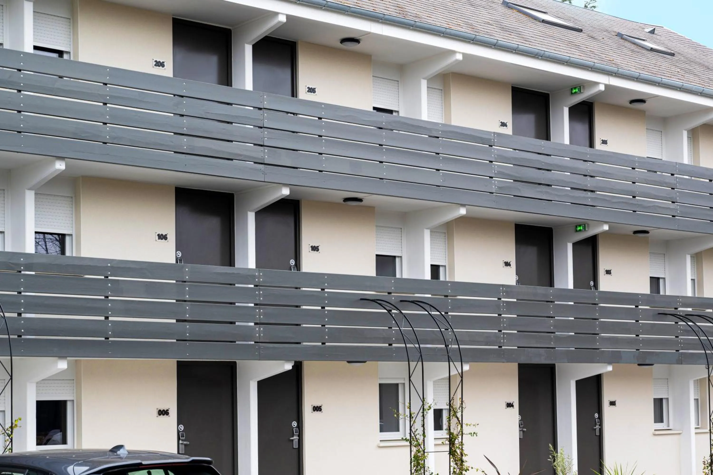 Property building in greet Hotel Chatellerault