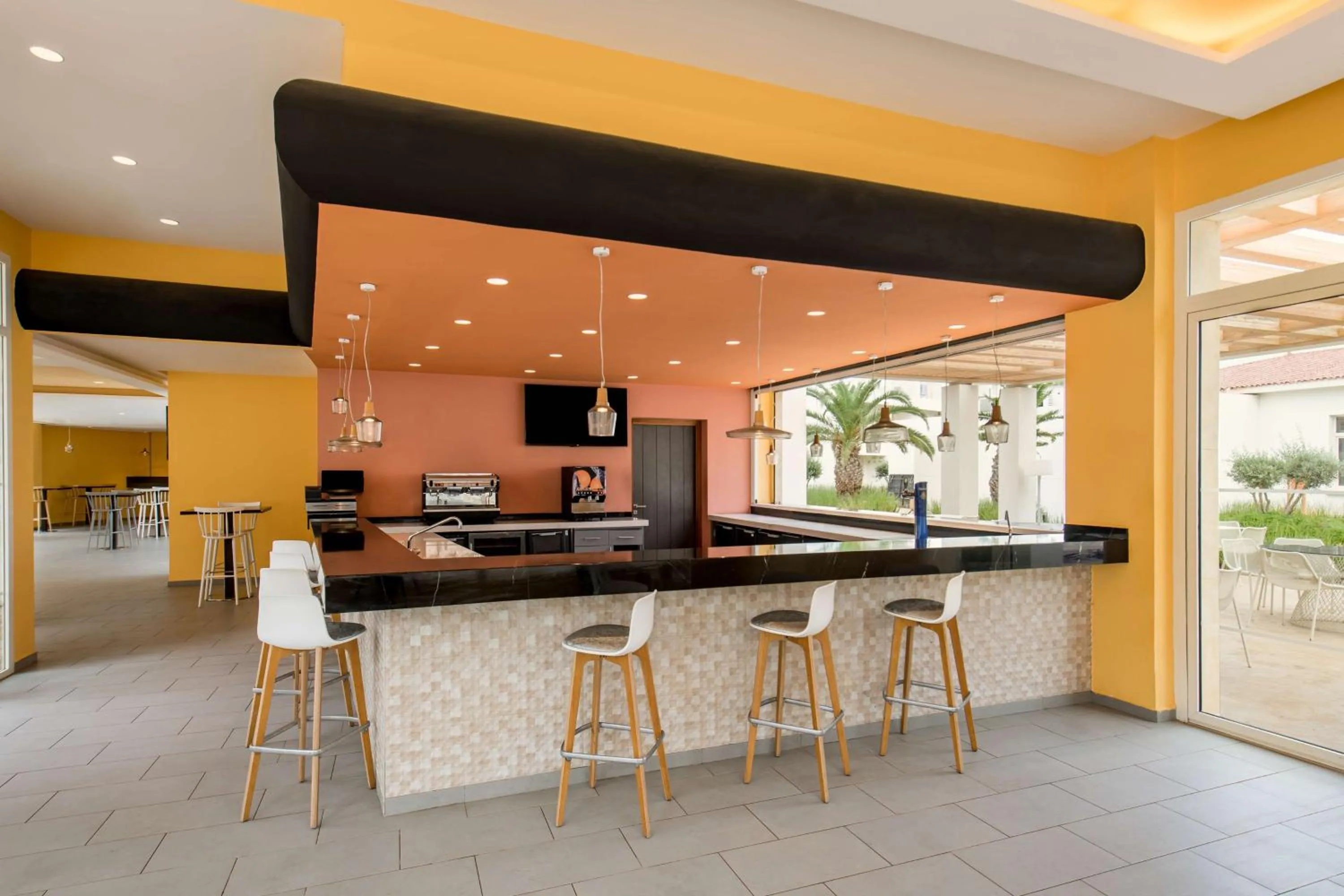 Lounge or bar in Radisson Blu Resort Saidia Beach