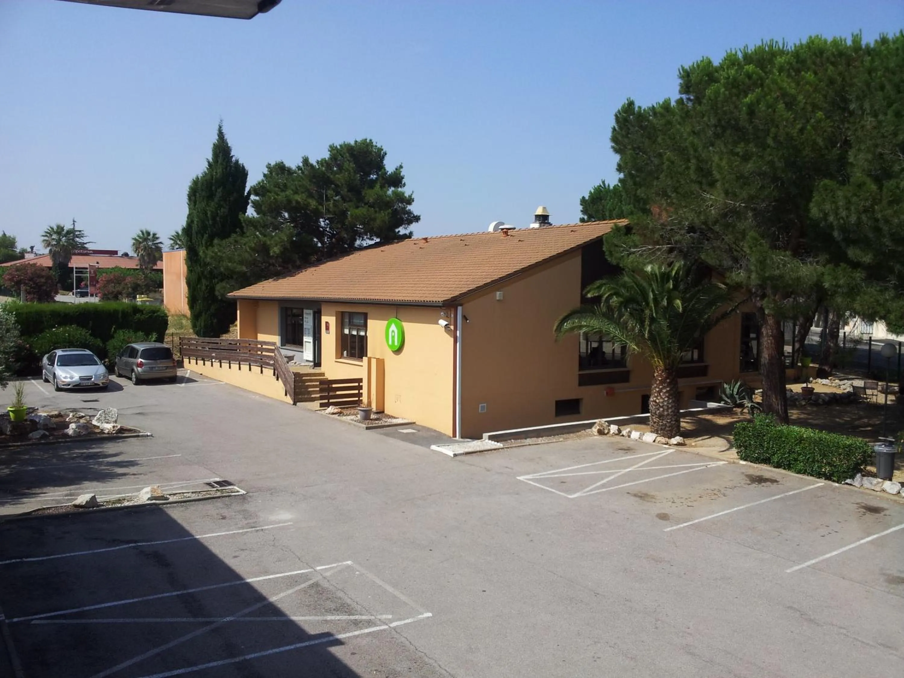 Property building in Campanile Perpignan Sud