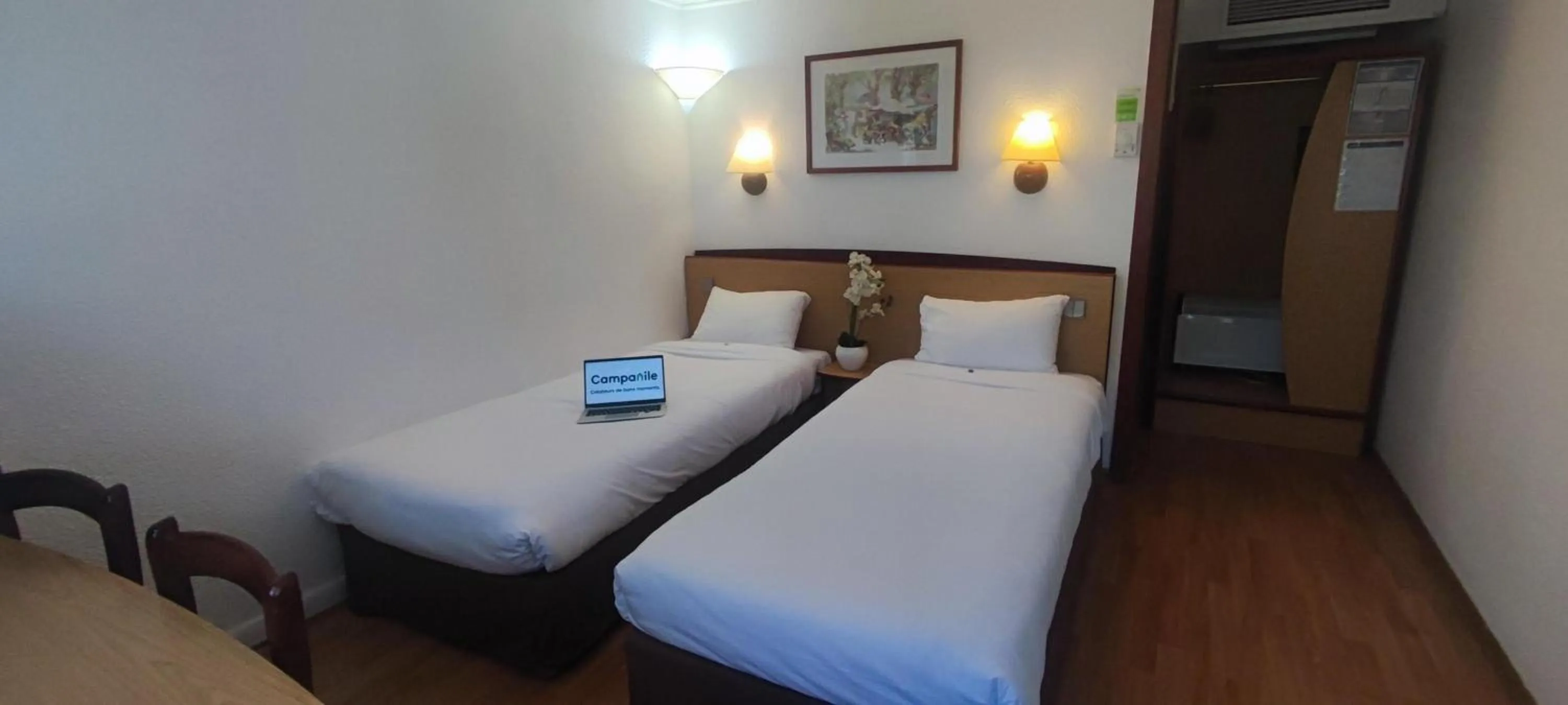 Bed in Campanile Perpignan Sud