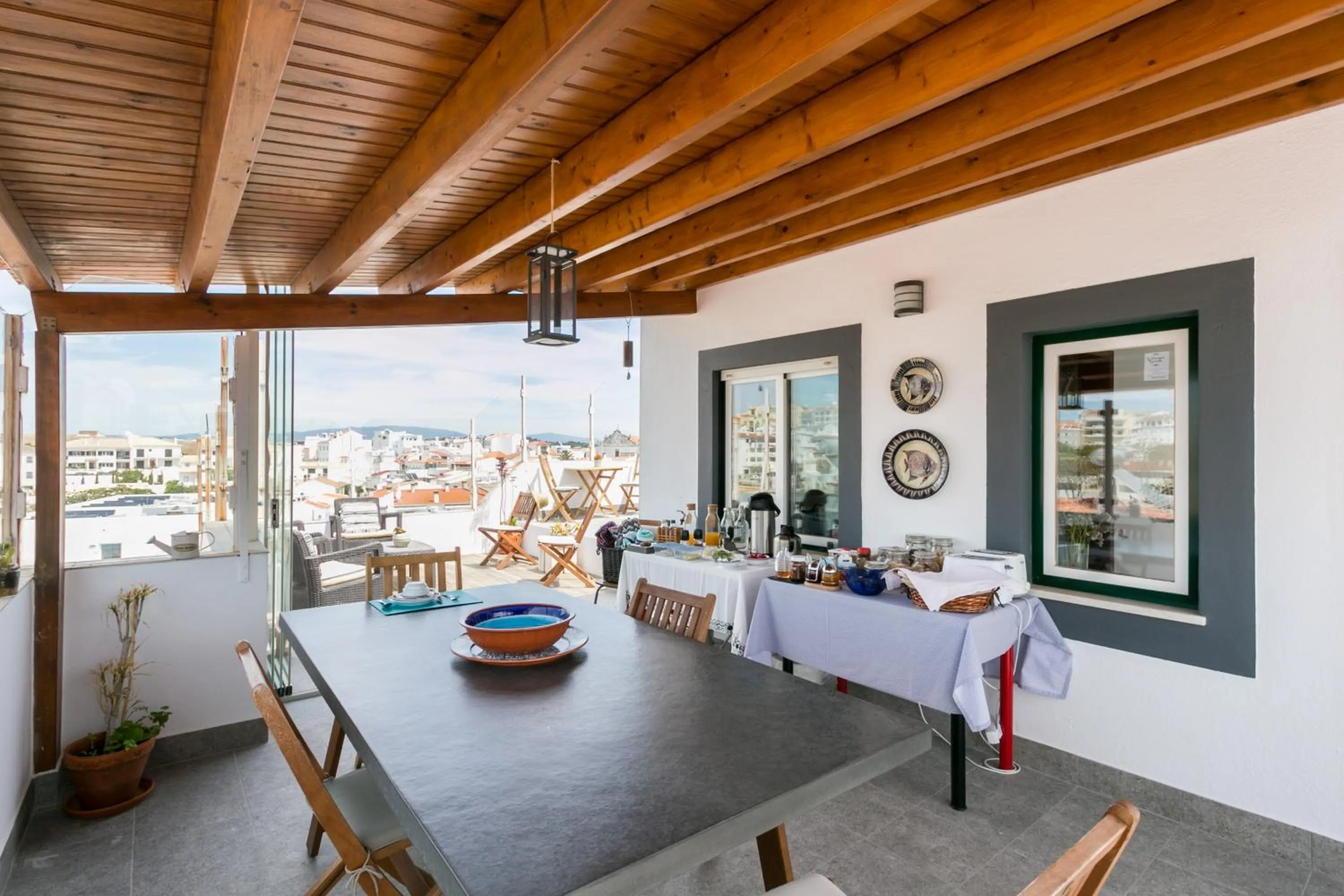 Buffet breakfast in 3 Marias Garden House B&B