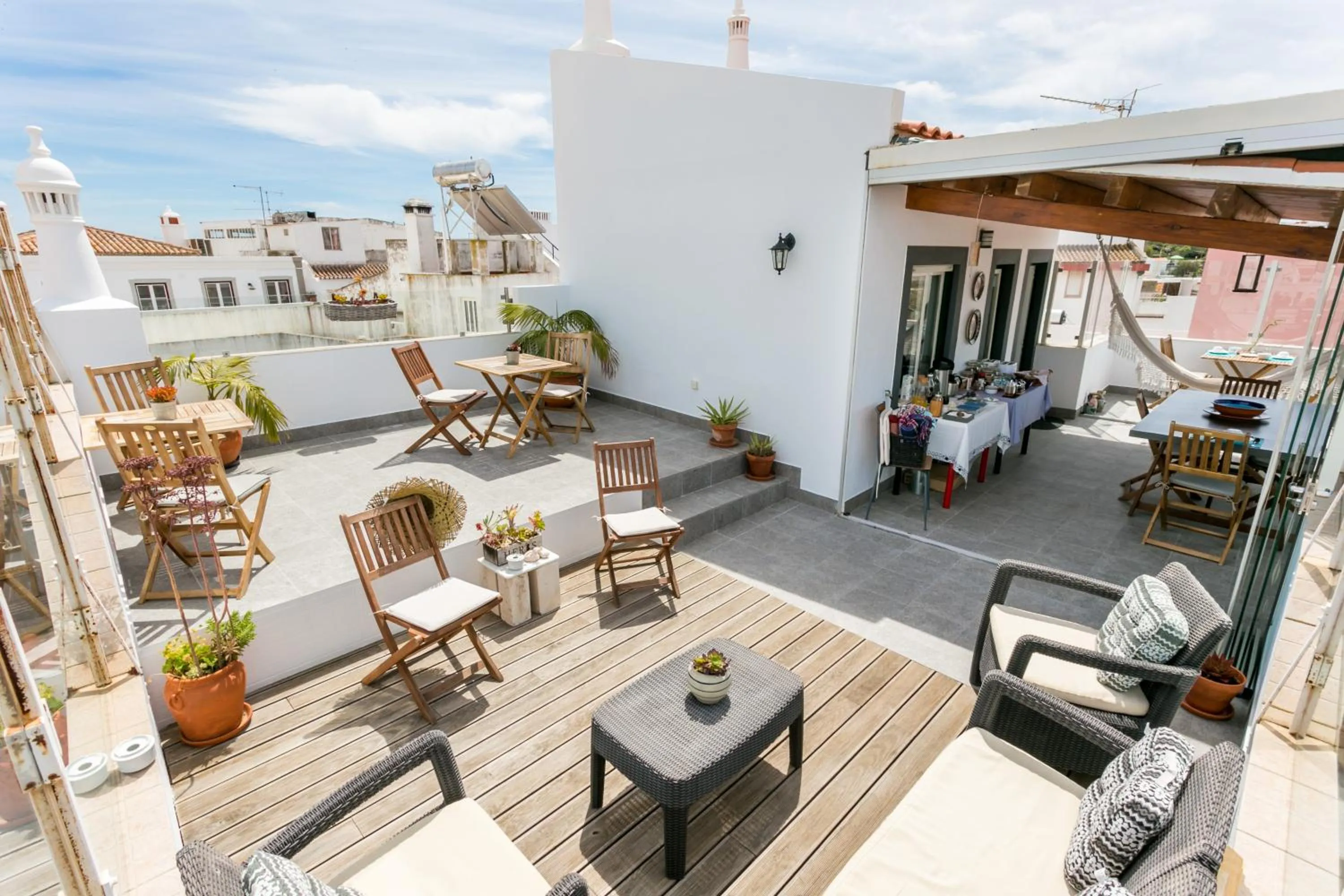 Balcony/Terrace in 3 Marias Garden House B&B