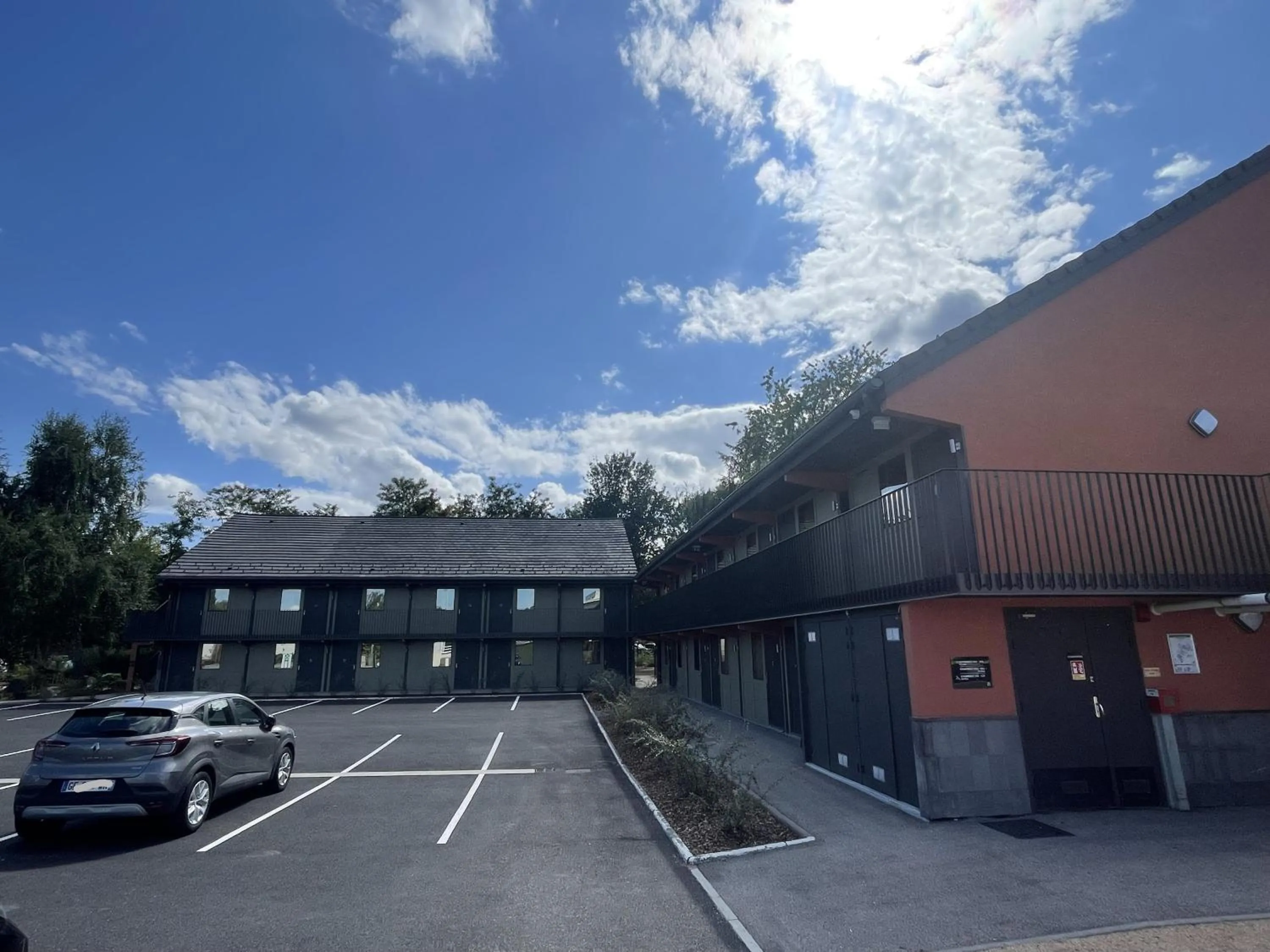 Property building in Campanile NATURE - Clermont-Ferrand Nord Riom