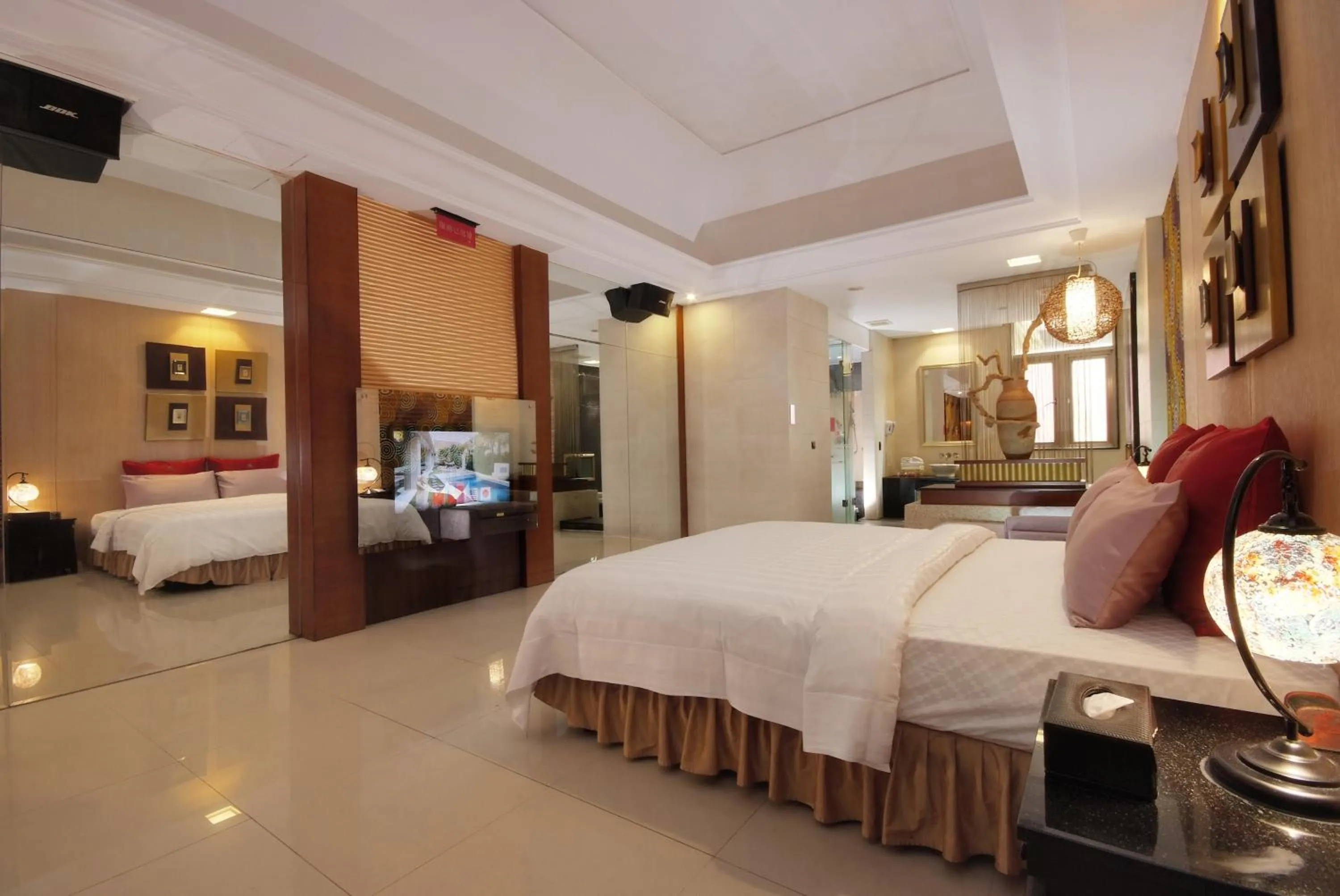 Photo of the whole room, Bed in Q Motel精品旅館