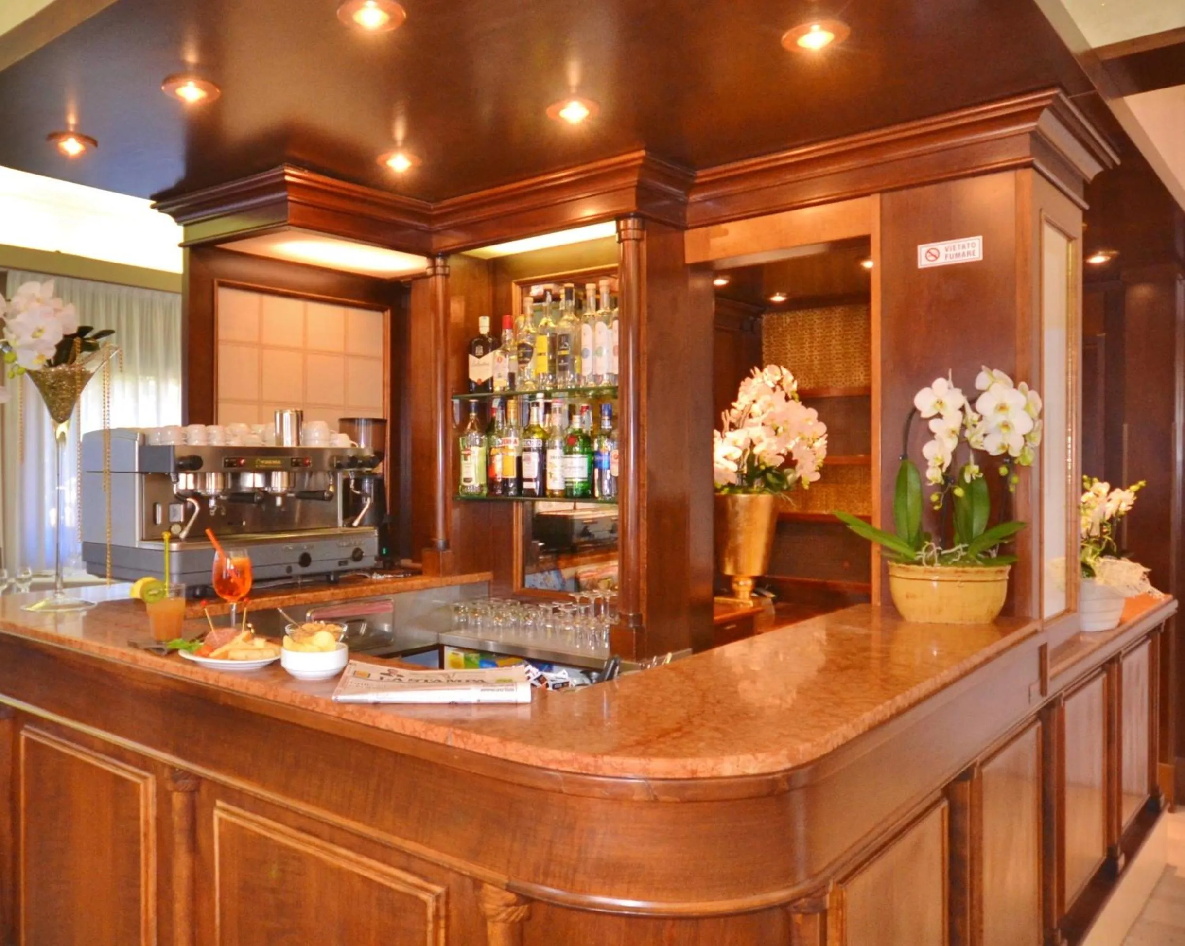 Lounge or bar in Gold Hotel