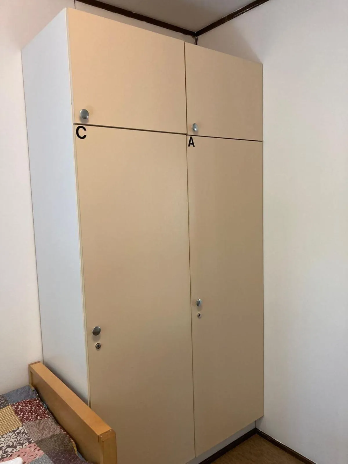 wardrobe in Guesthouse - Kuin Kotonaan