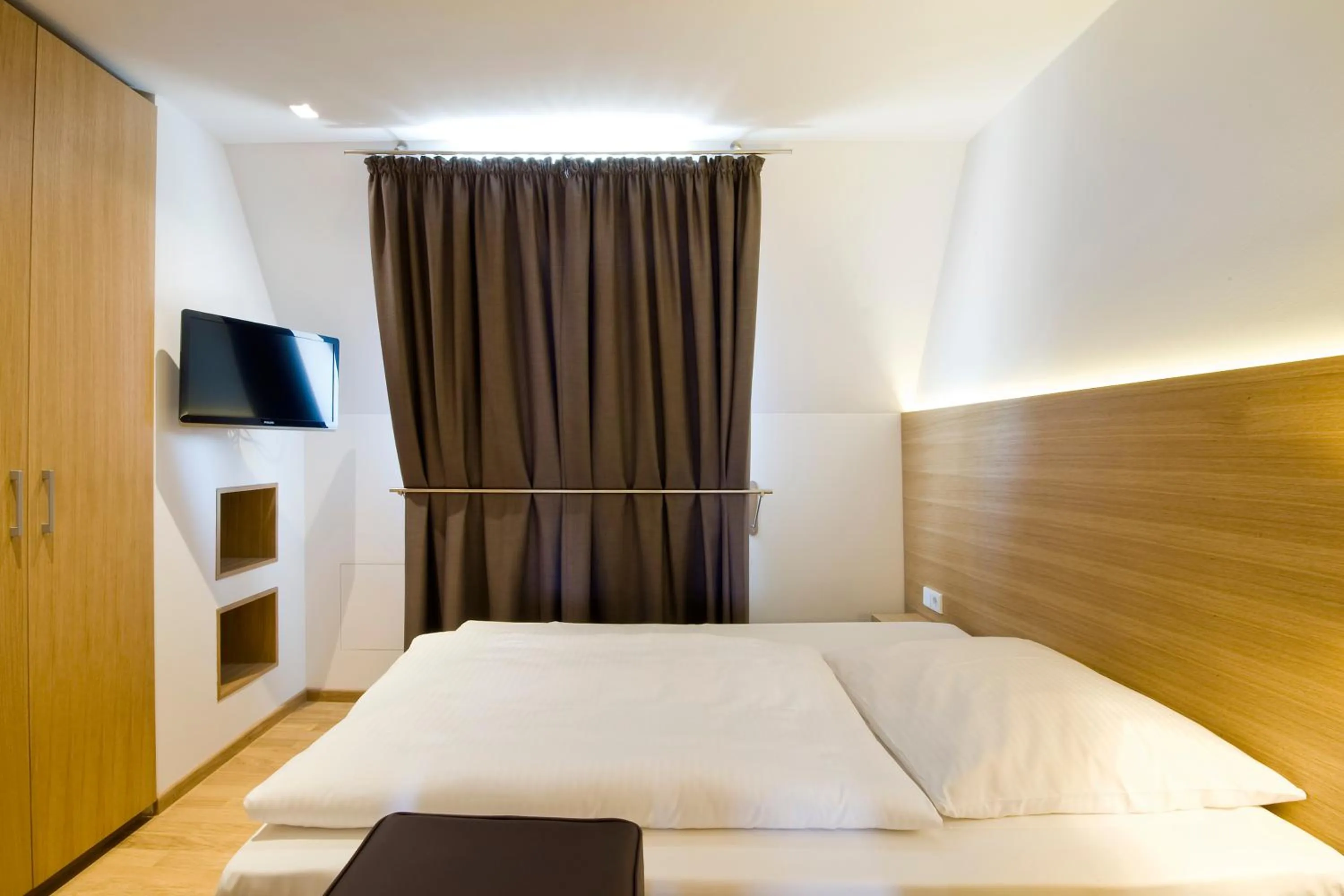 Bedroom, Bed in Hotel Thalmair