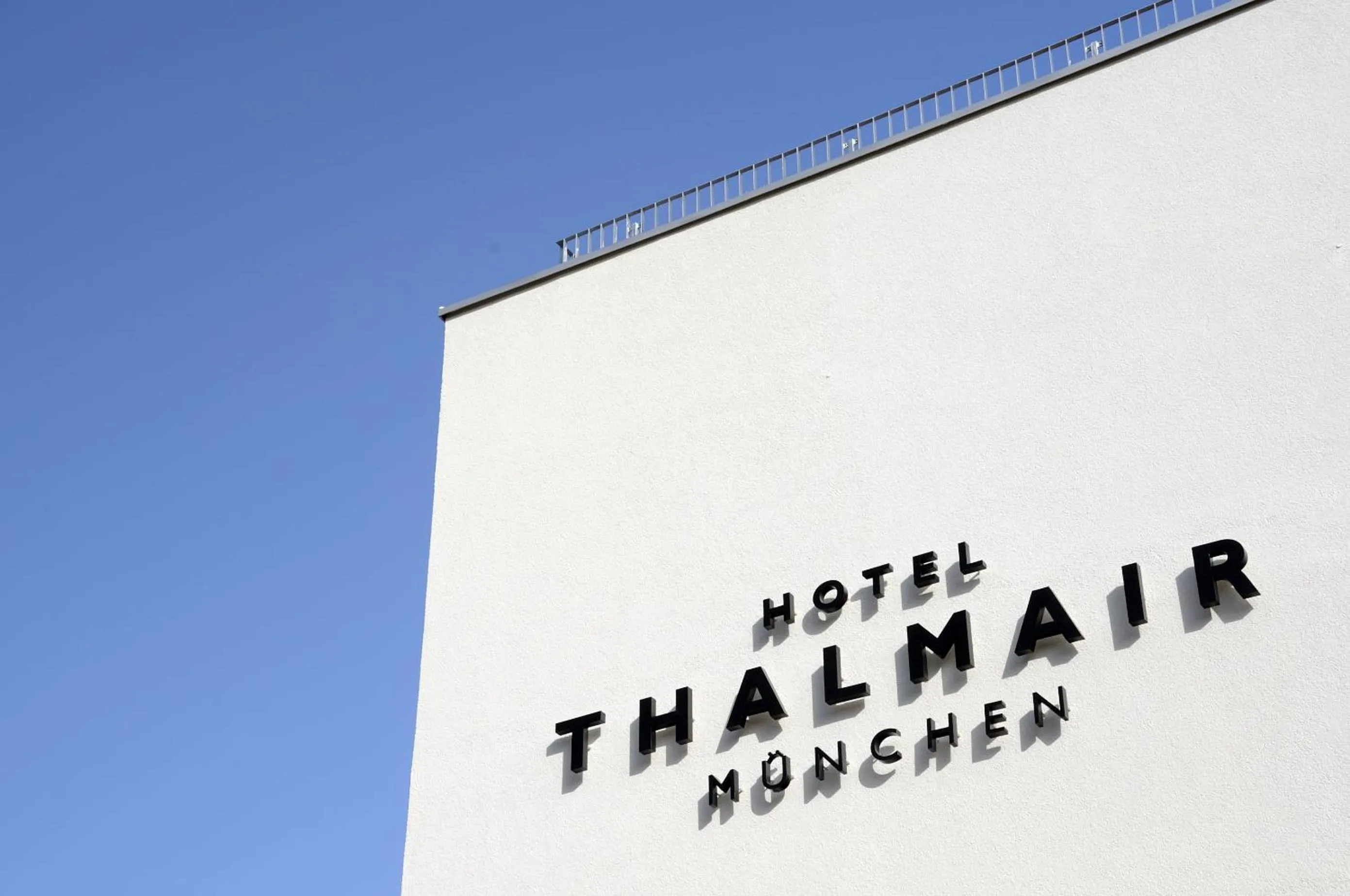 Logo/Certificate/Sign in Hotel Thalmair