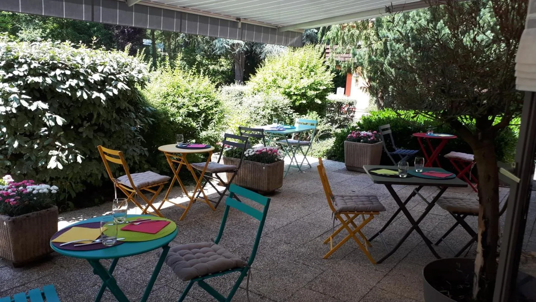 Patio in Kyriad Direct Haguenau