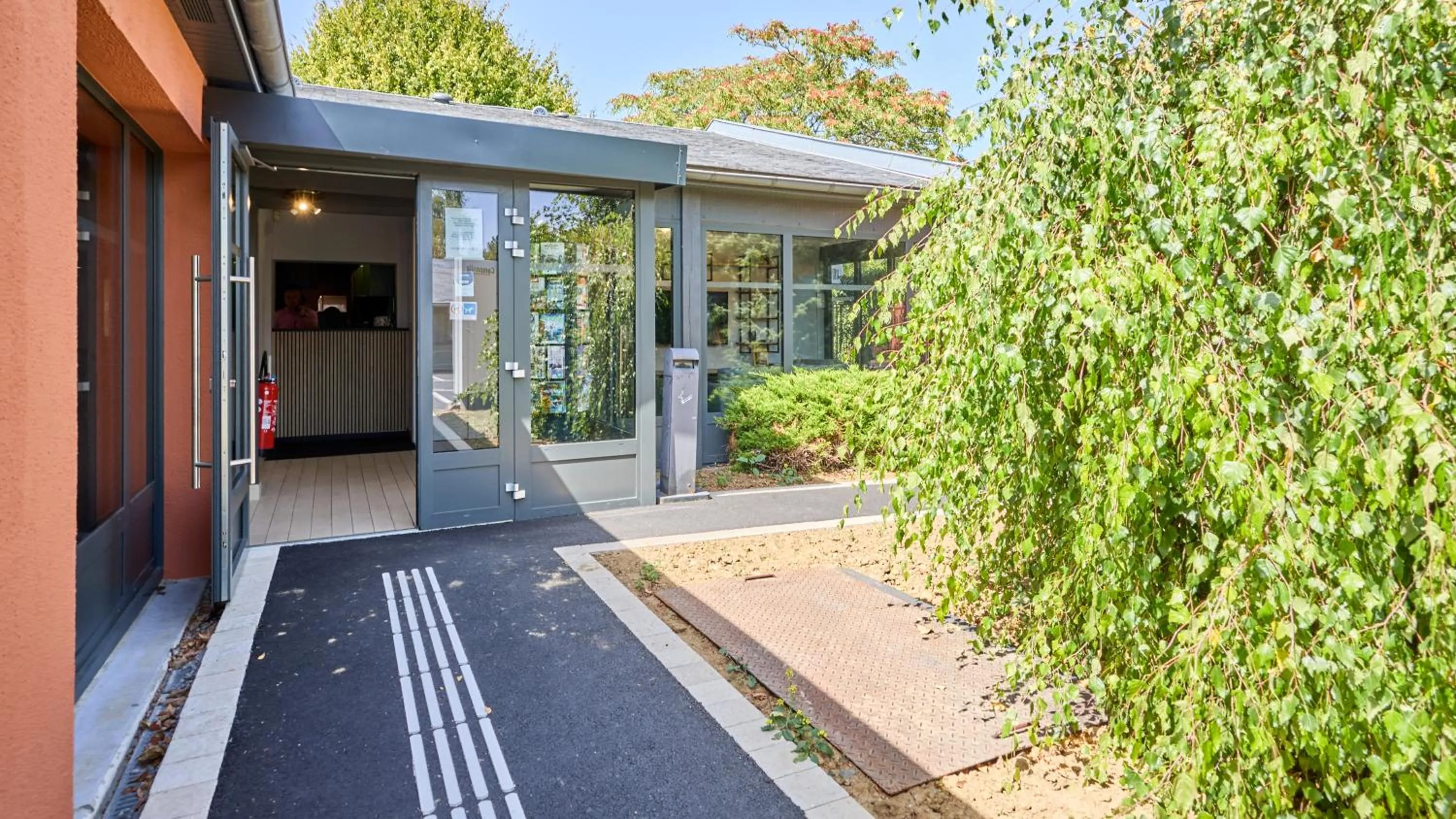 Facade/entrance in Campanile NATURE - Alençon