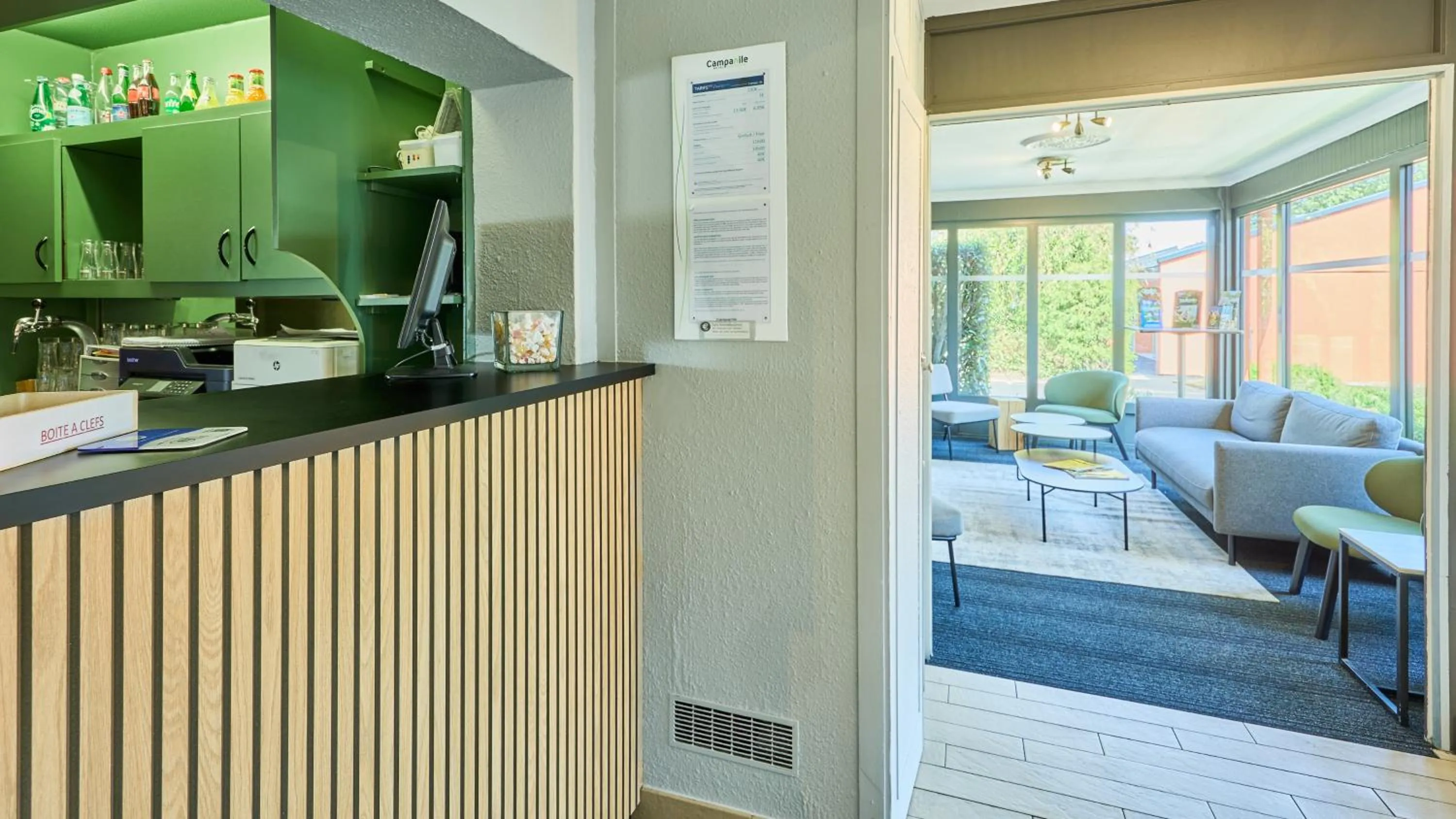 Lobby or reception in Campanile NATURE - Alençon