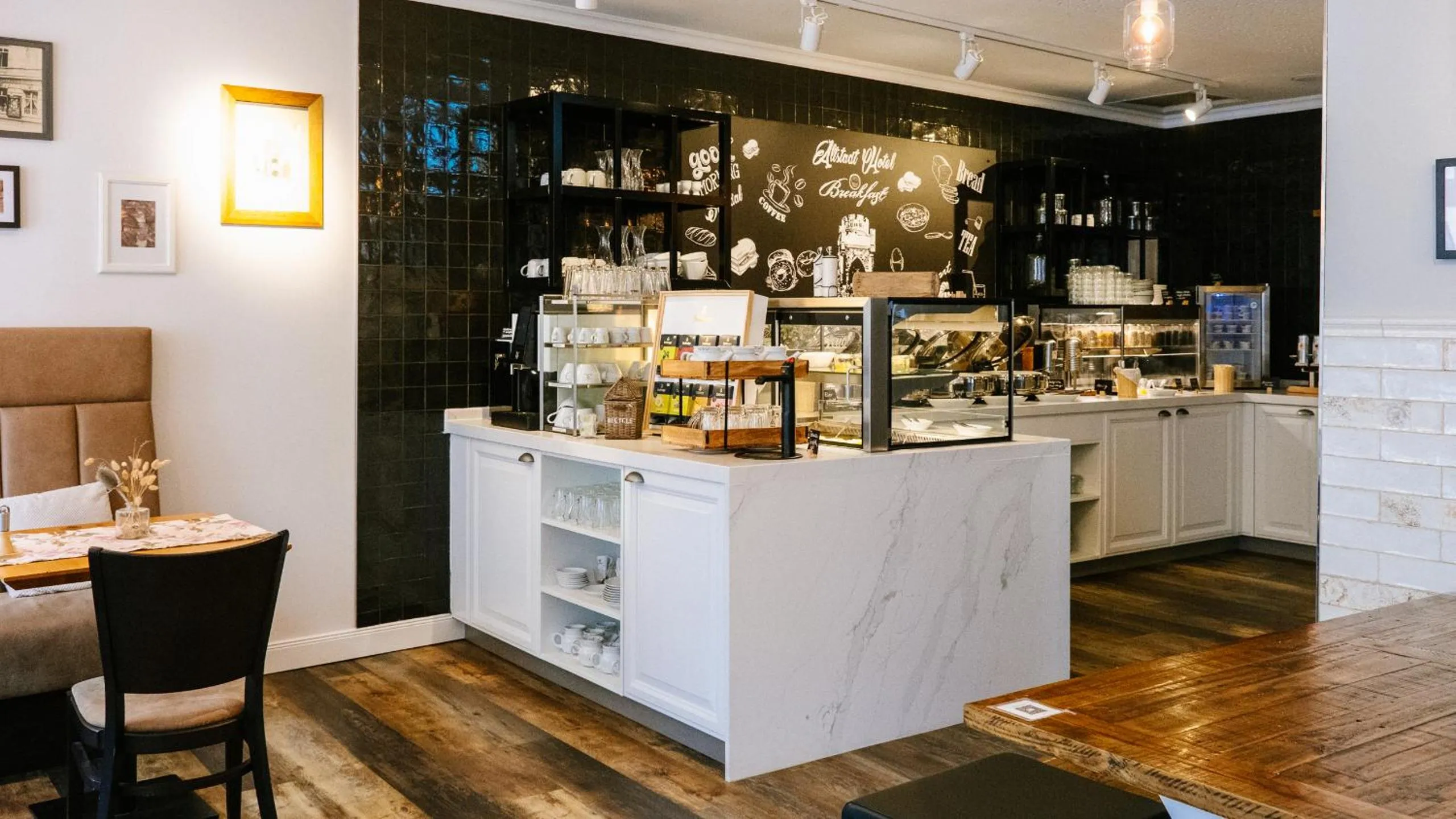 Breakfast in Altstadt-Hotel