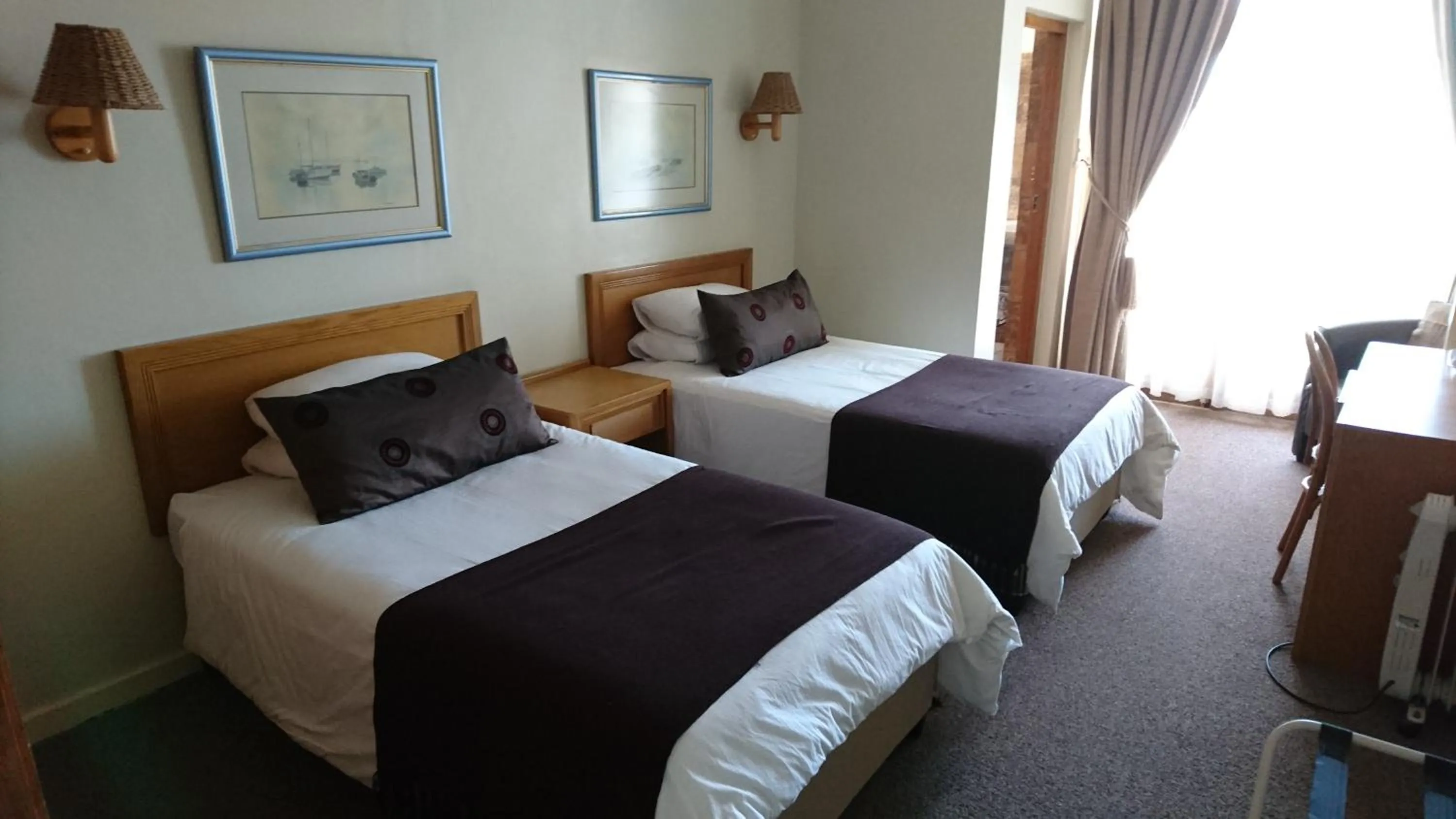 Bedroom, Bed in Lamberts Bay Hotel