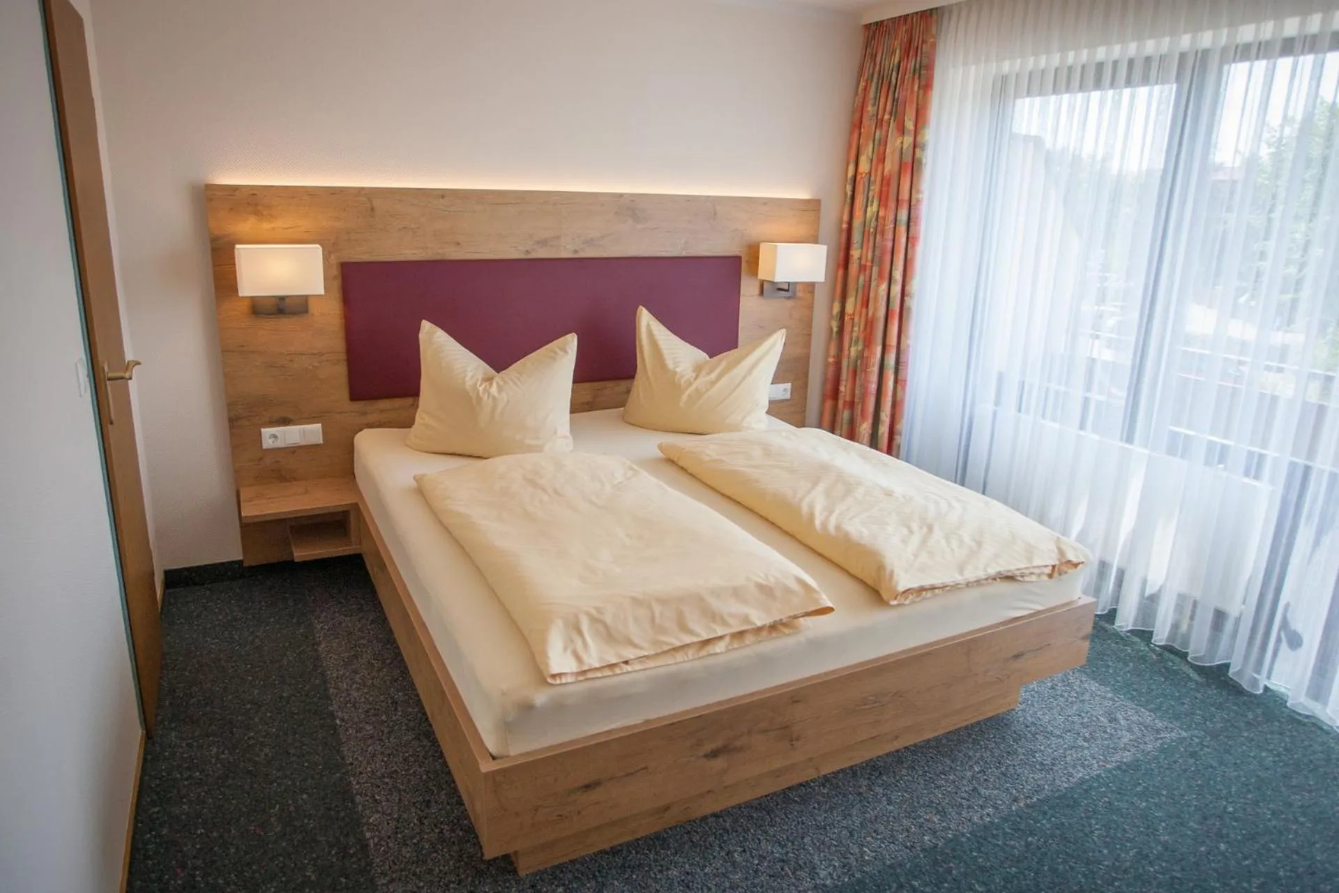 Bed in Ruser's Hotel