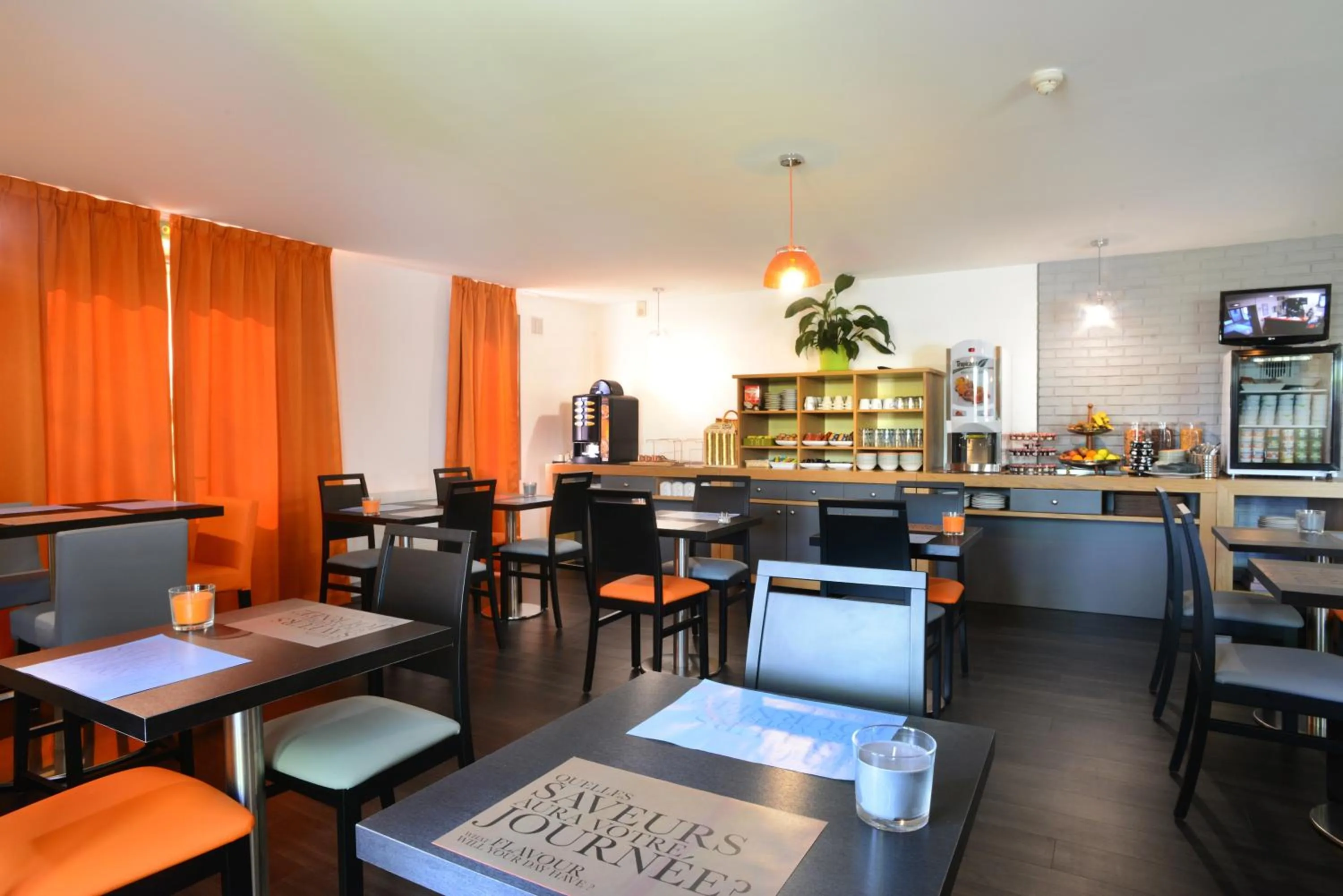 Restaurant/places to eat in Hotel inn Dijon-Quetigny