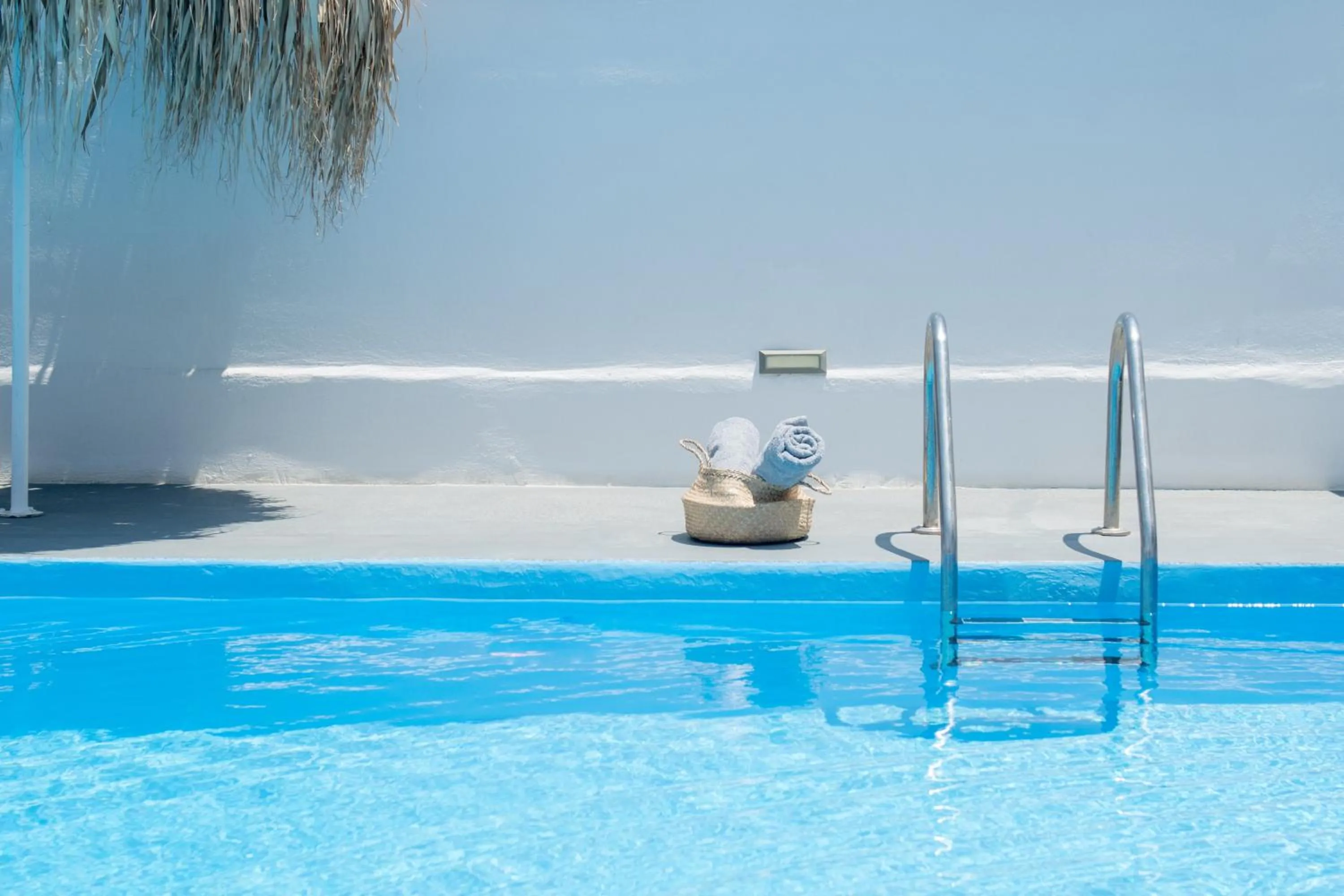 Swimming pool in Aegeeis