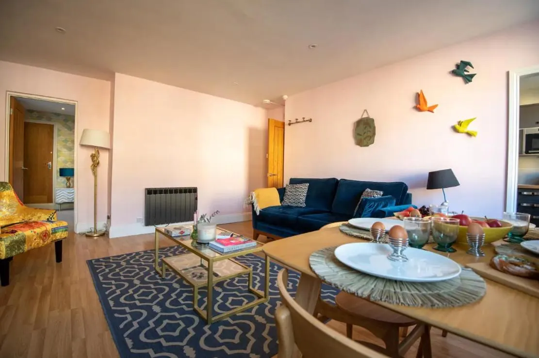 Living room in Dream Stays Bath - Haringtons Place