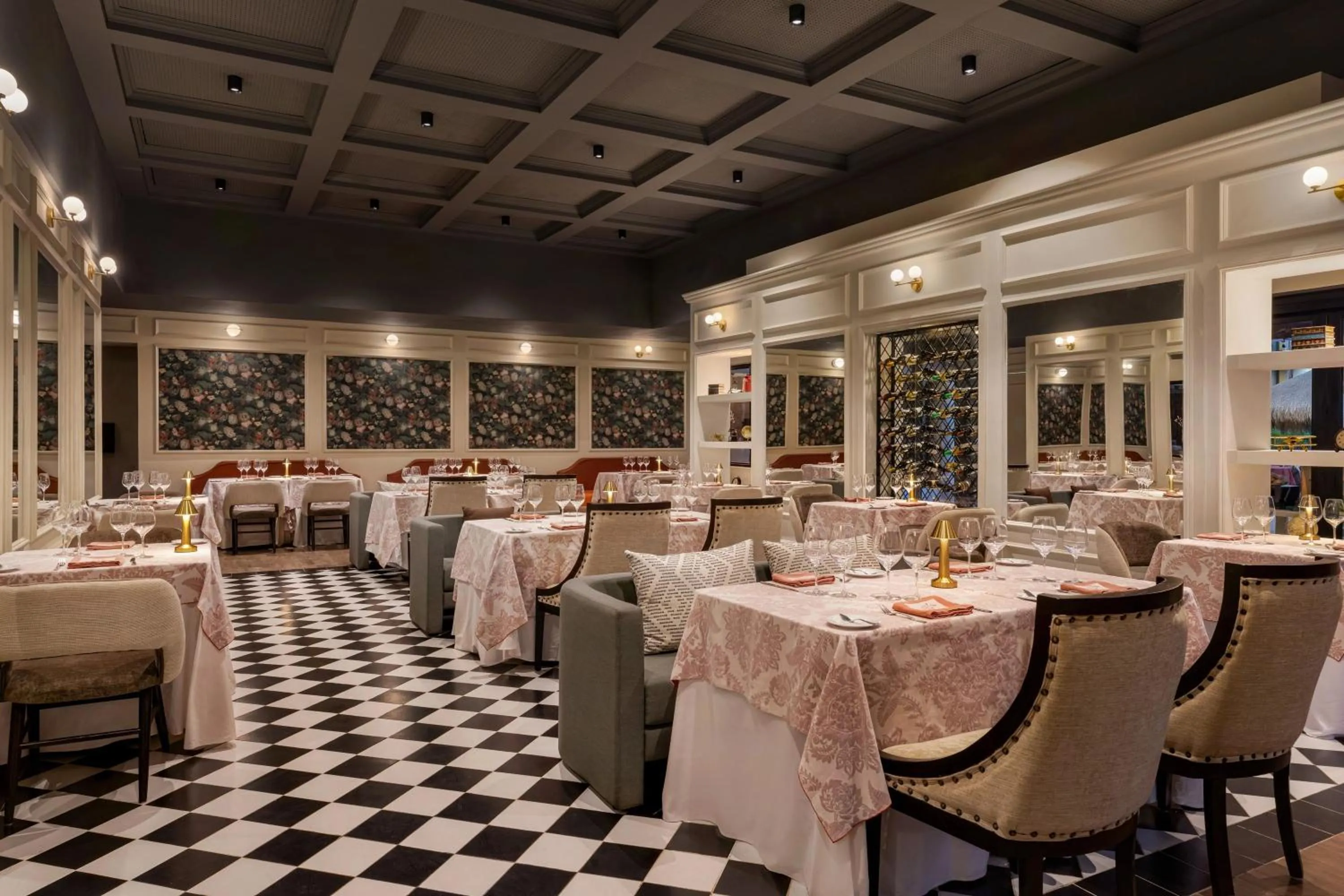 Restaurant/places to eat in Secrets Aura Cozumel - Adults Only