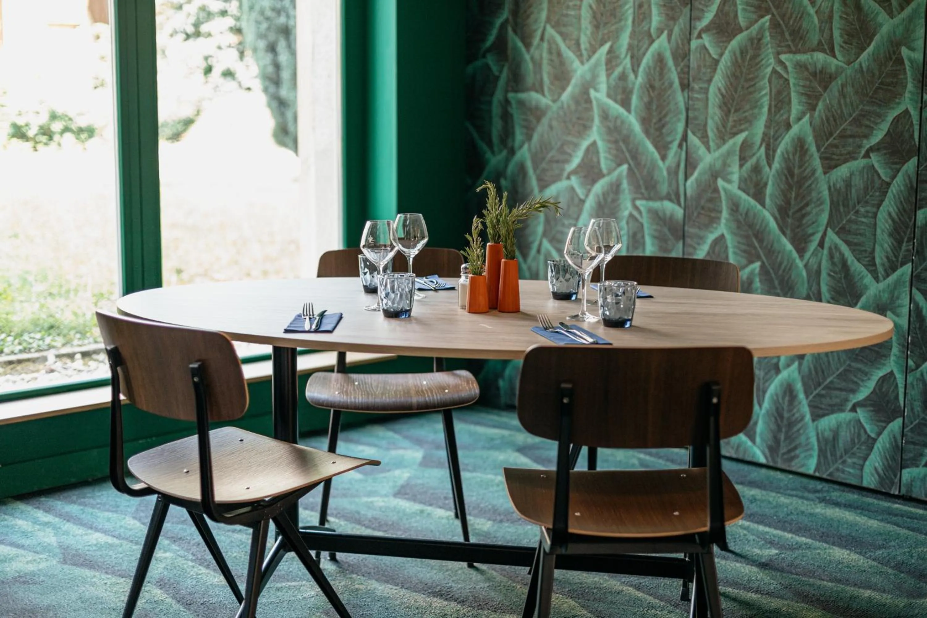 Living room in Kyriad Metz Centre - Restaurant Moze