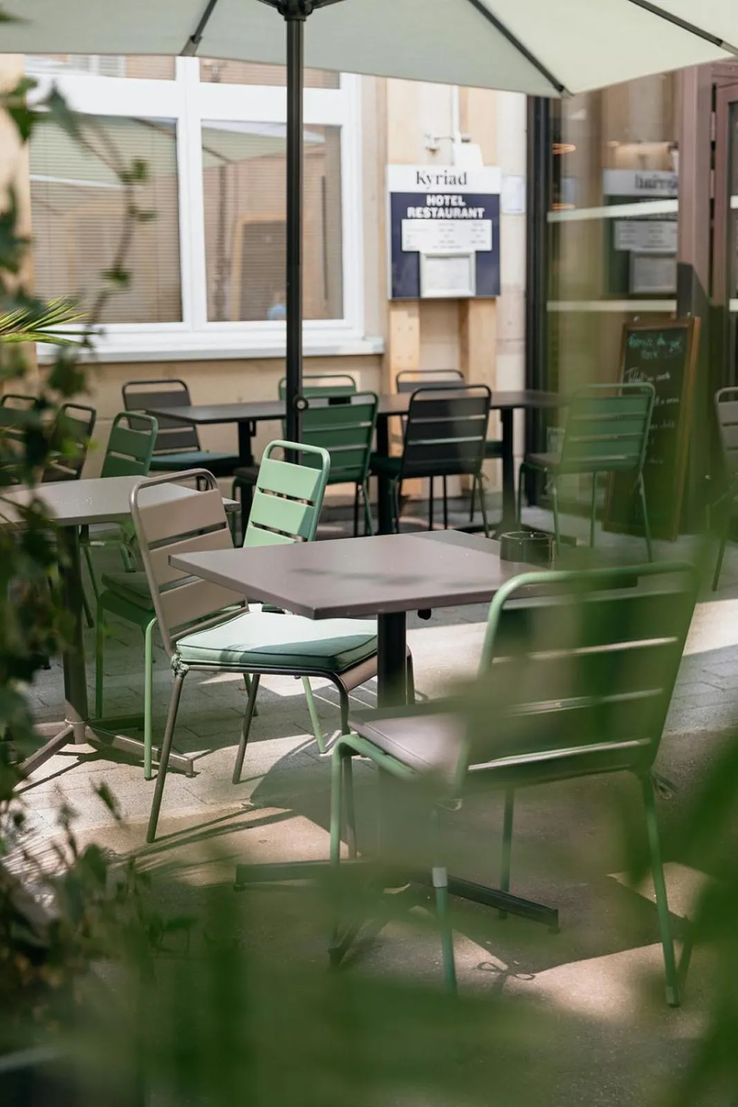 Patio in Kyriad Metz Centre - Restaurant Moze