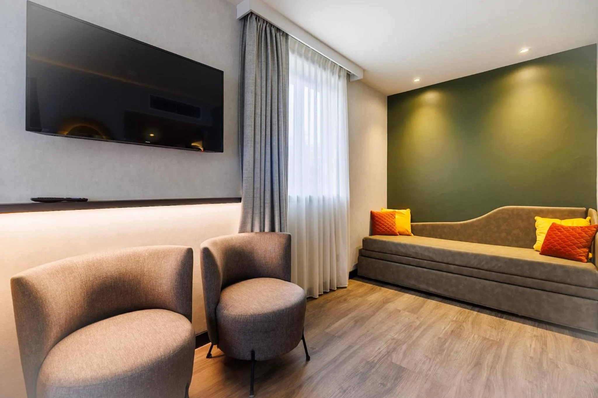 Bedroom in Campanile PRIME Lyon Centre Gare Part-Dieu