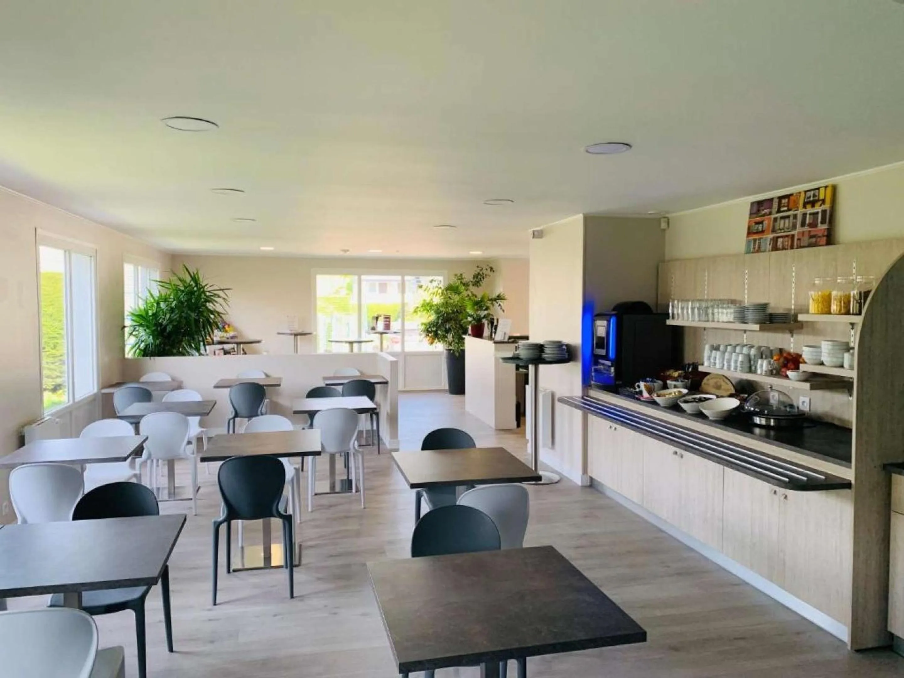 Restaurant/places to eat in BRIT HOTEL Confort MORLAIX