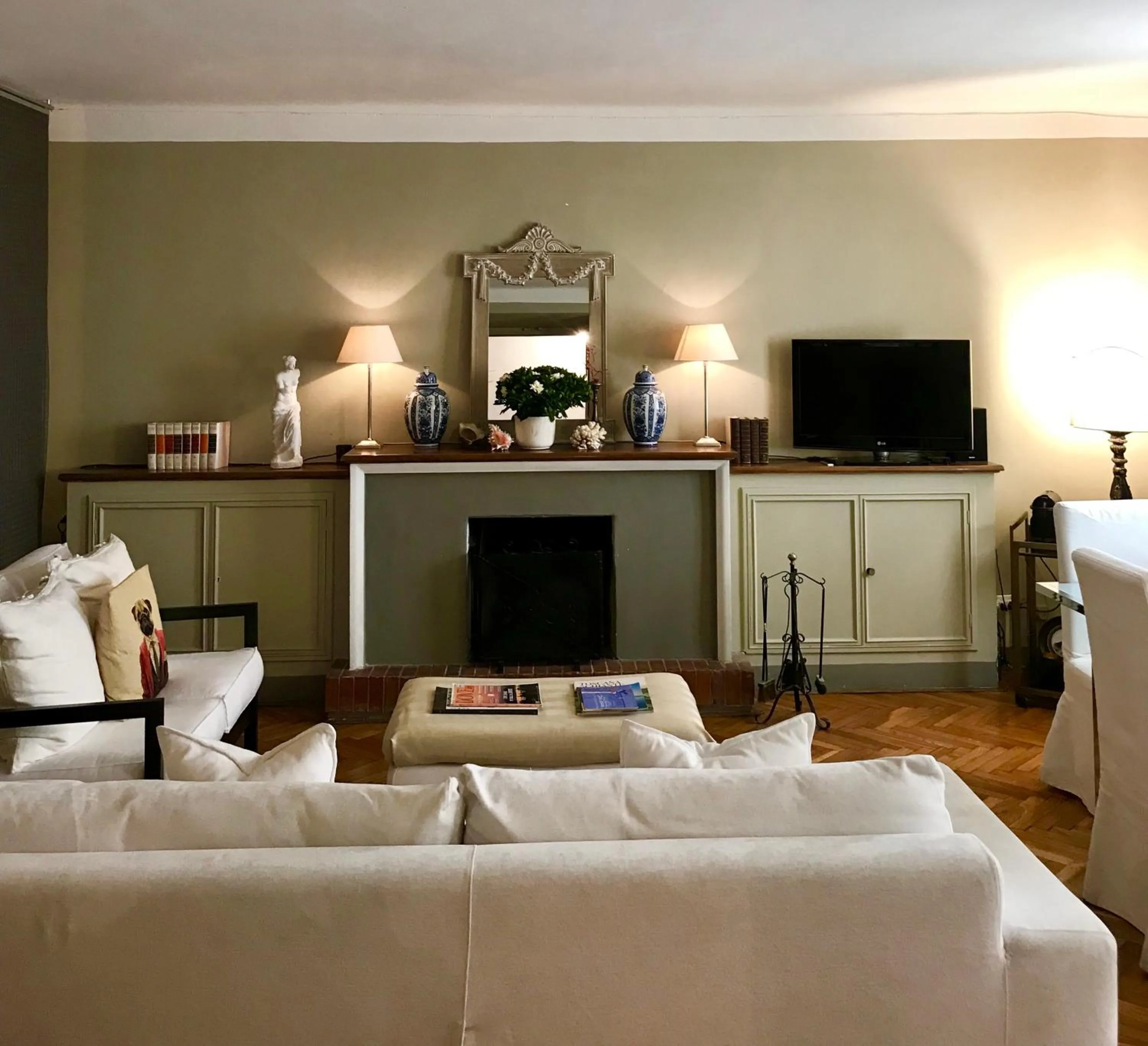 Living room in Capri Moon Guest House