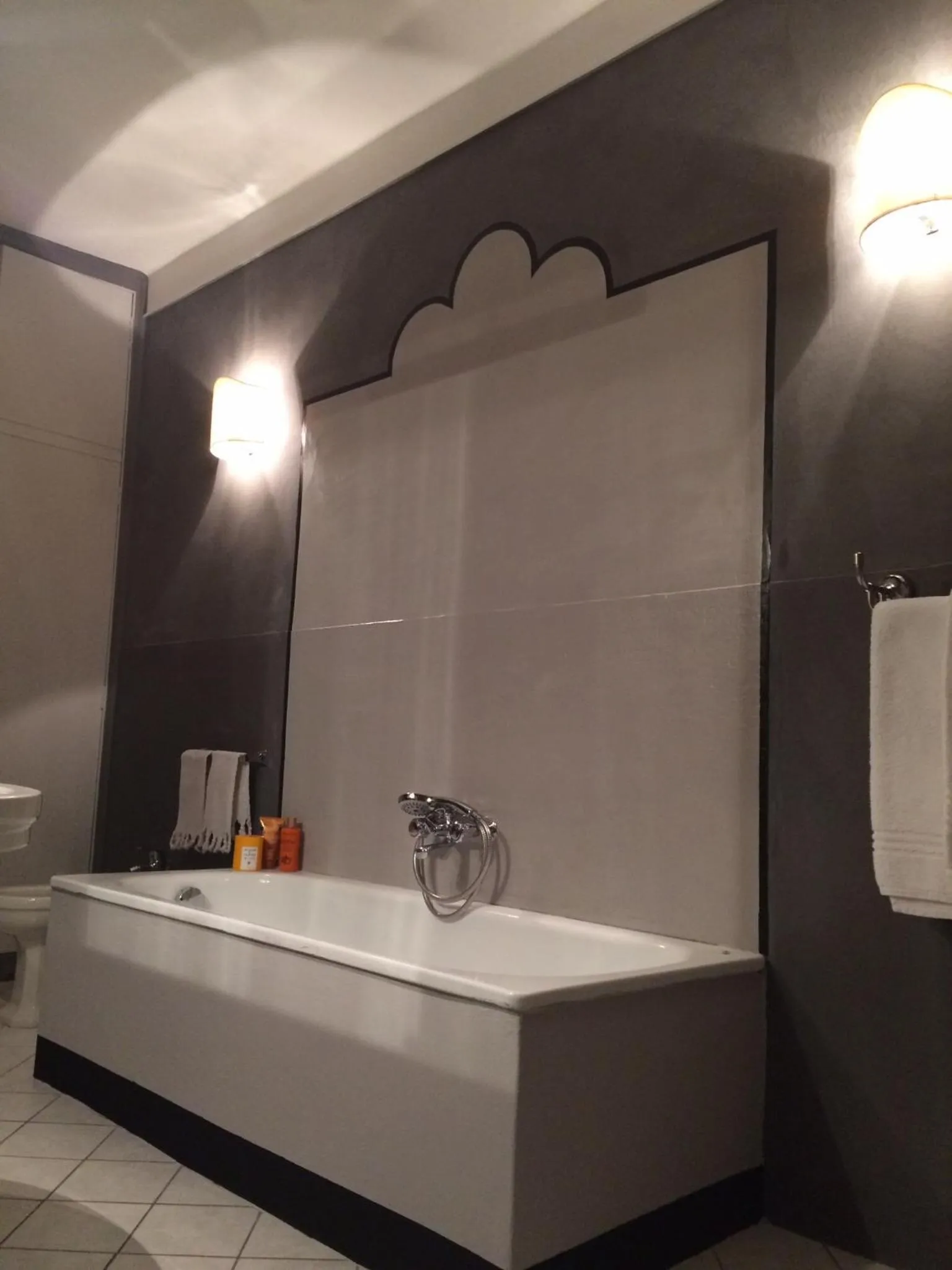 Bathroom in Capri Moon Guest House