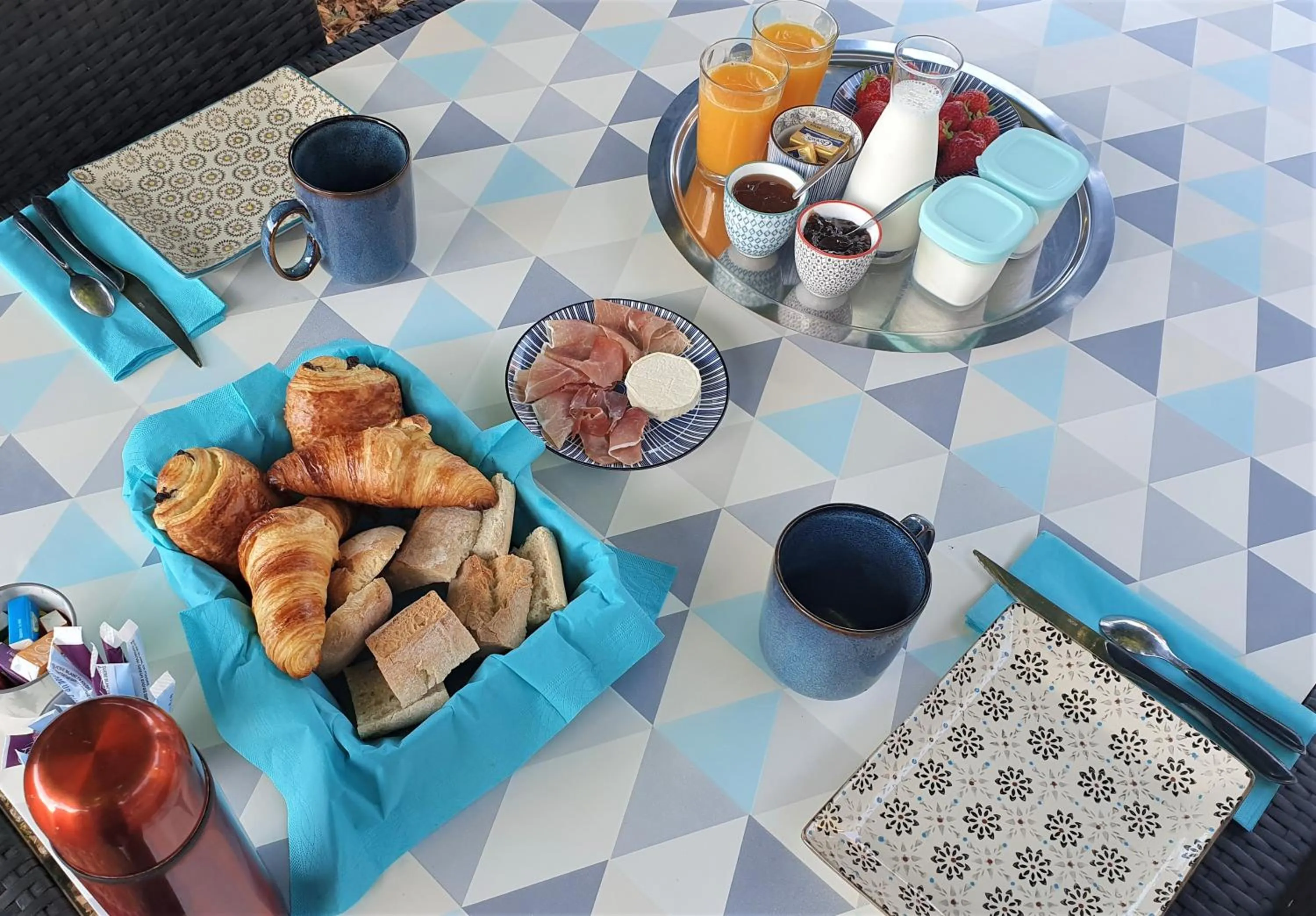 Breakfast in Le Clos de la Canéda