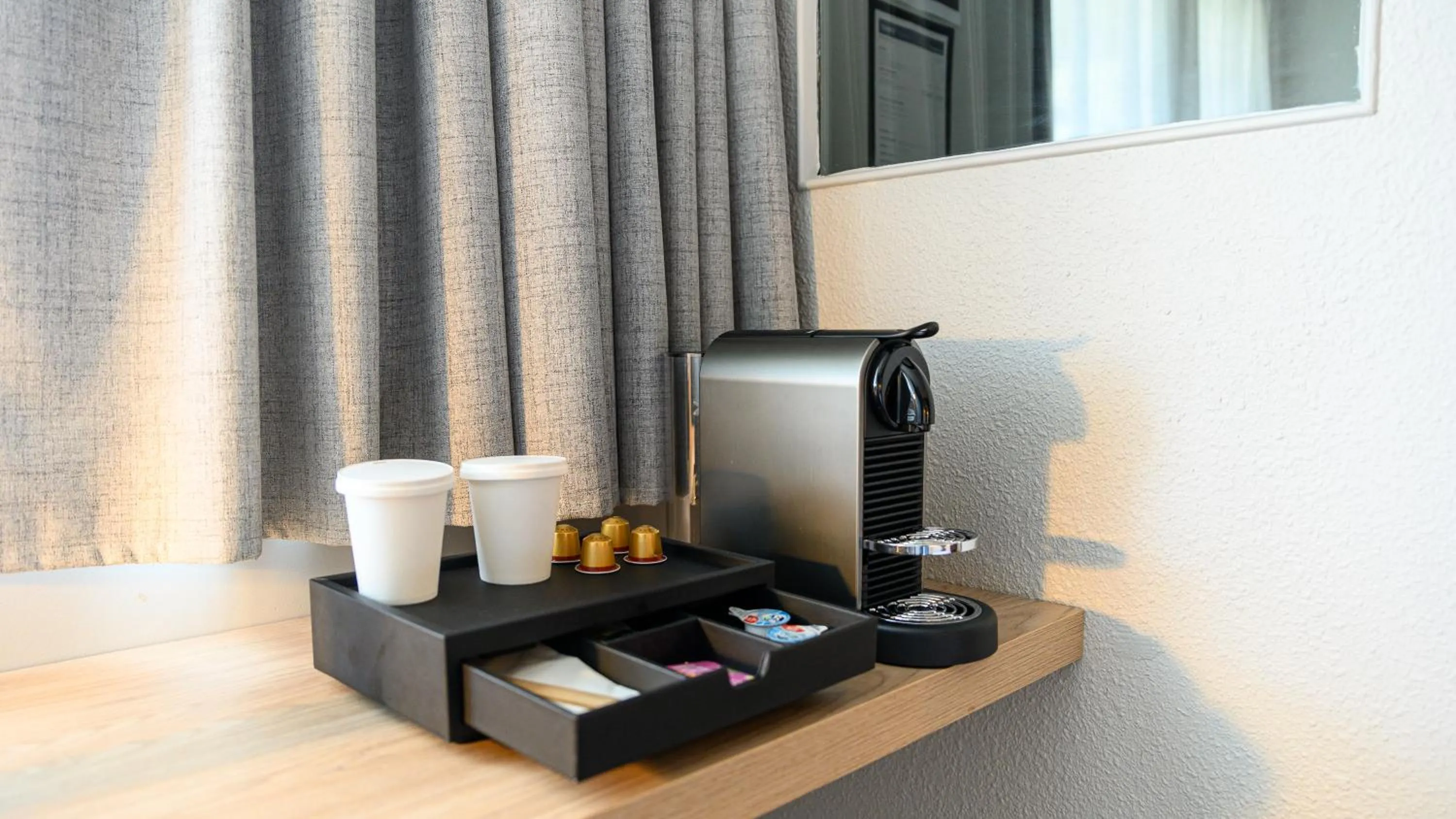 Coffee/tea facilities in Campanile Marne-La-Vallée - Torcy