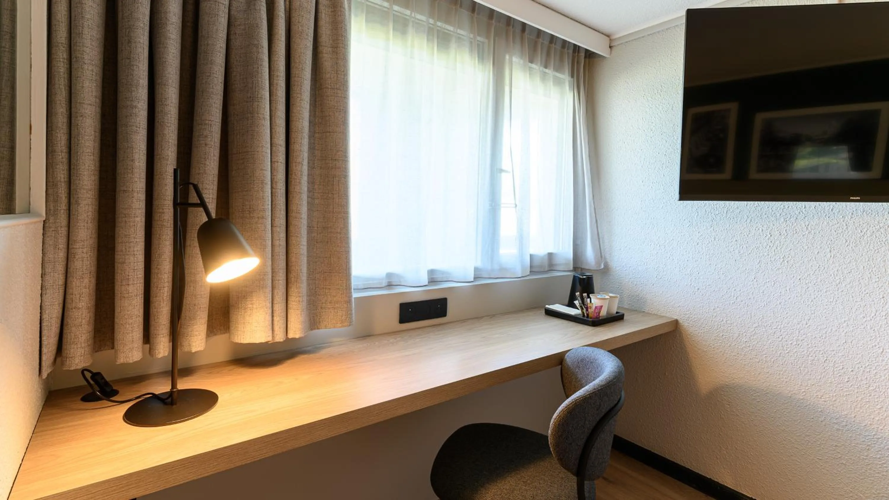 Bedroom in Campanile Marne-La-Vallée - Torcy