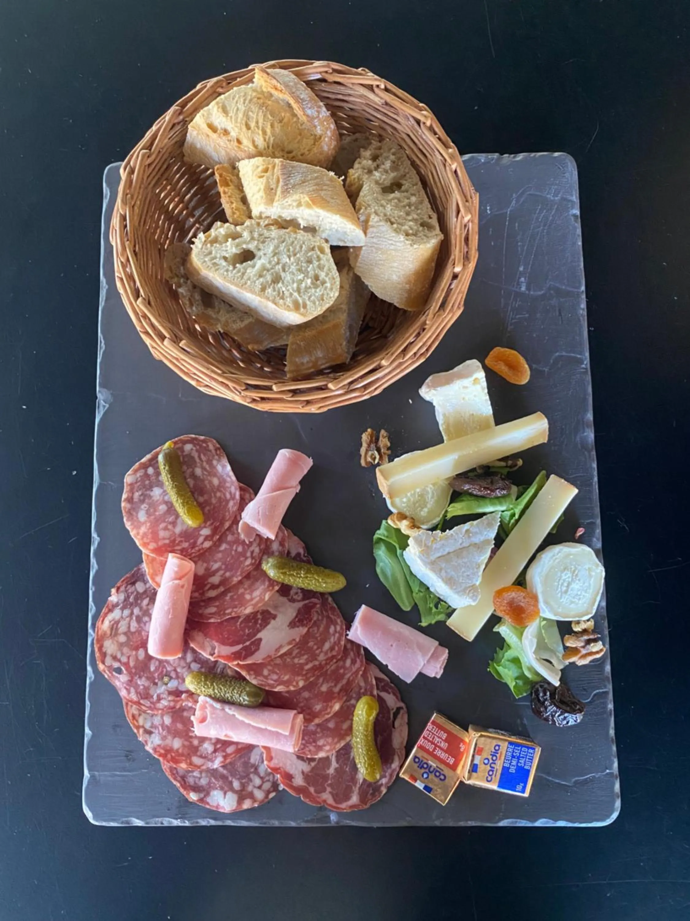 Restaurant/places to eat in Campanile La Rochelle Nord - Puilboreau Chagnolet