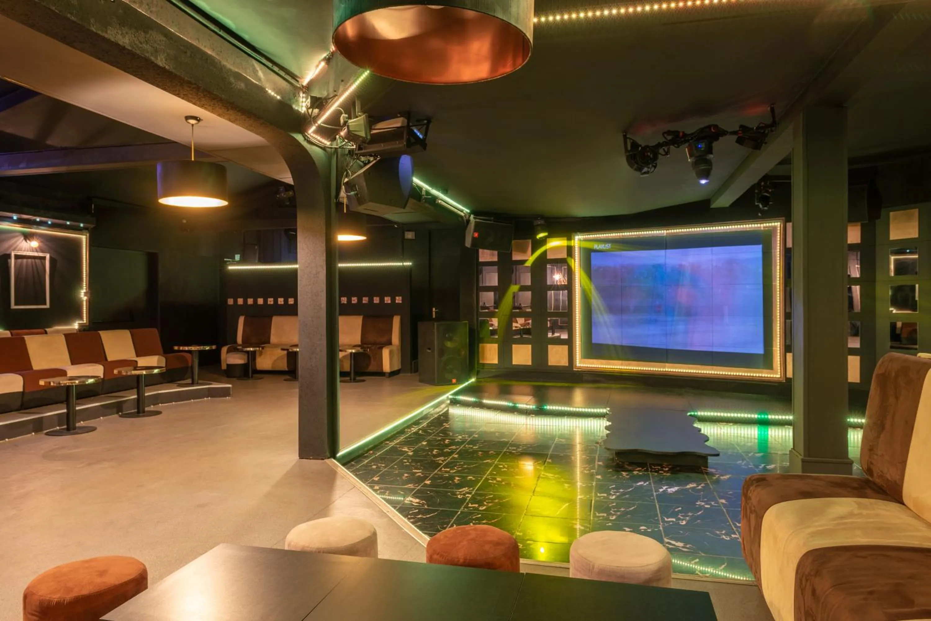 Karaoke in The Originals City, Hôtel Belova, Cayenne Sud