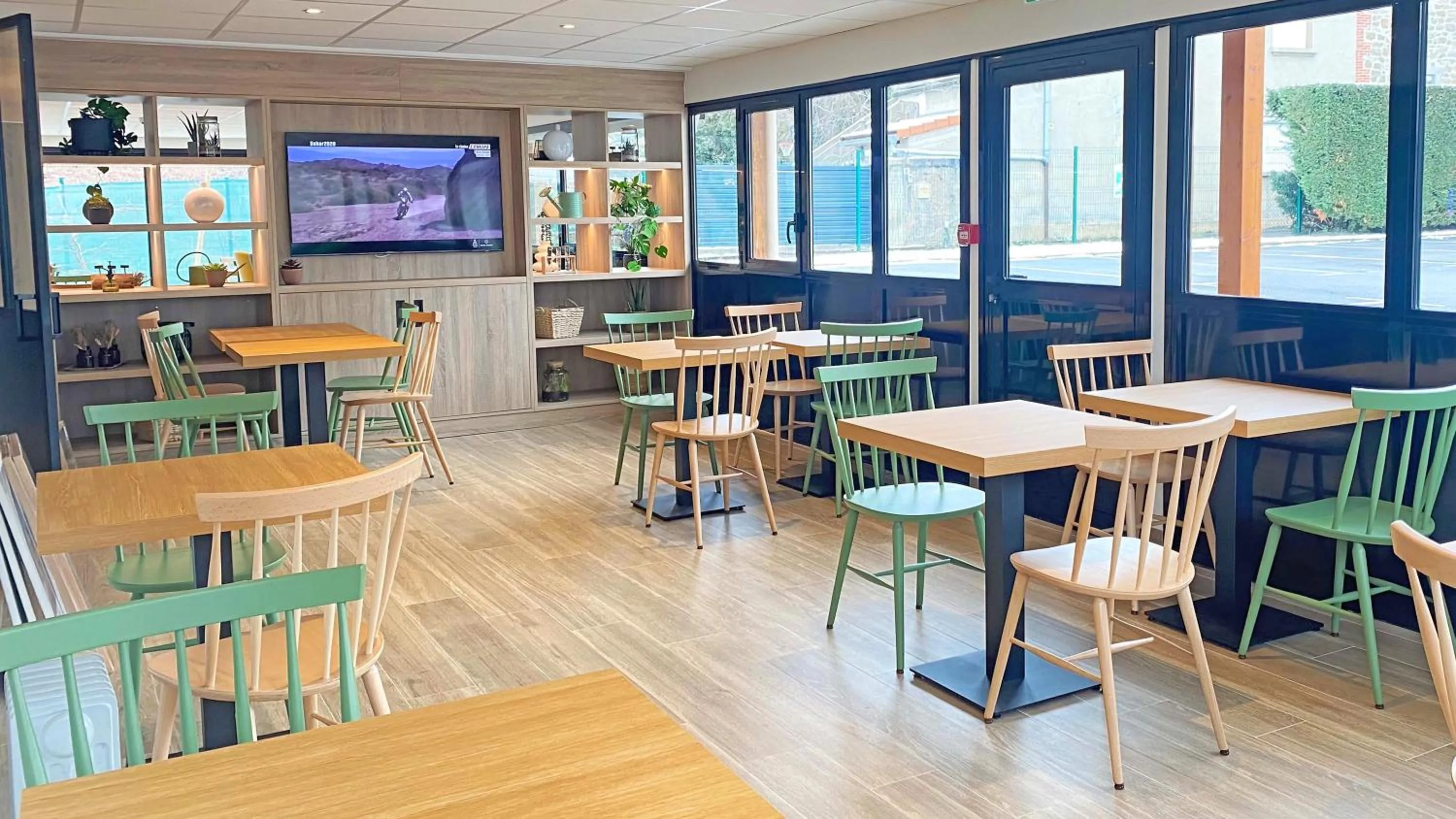 Communal lounge/ TV room in Campanile Saint-Étienne Nord La Terrasse