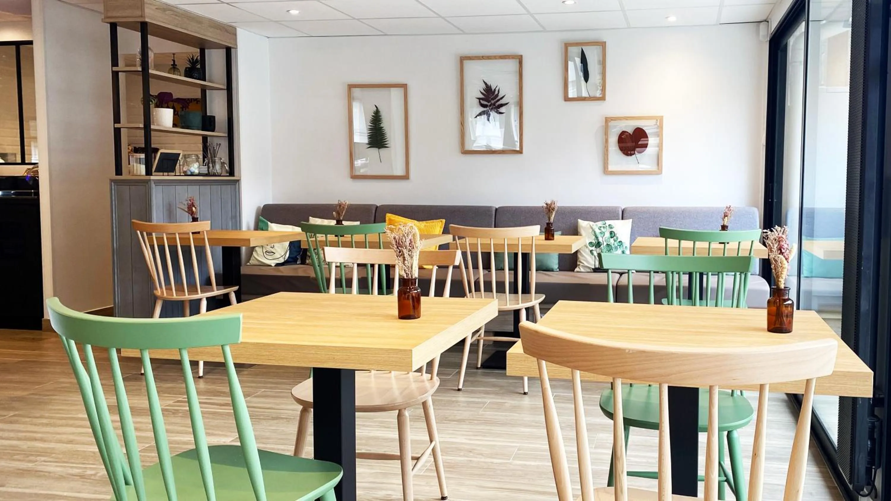 Restaurant/places to eat in Campanile Saint-Étienne Nord La Terrasse