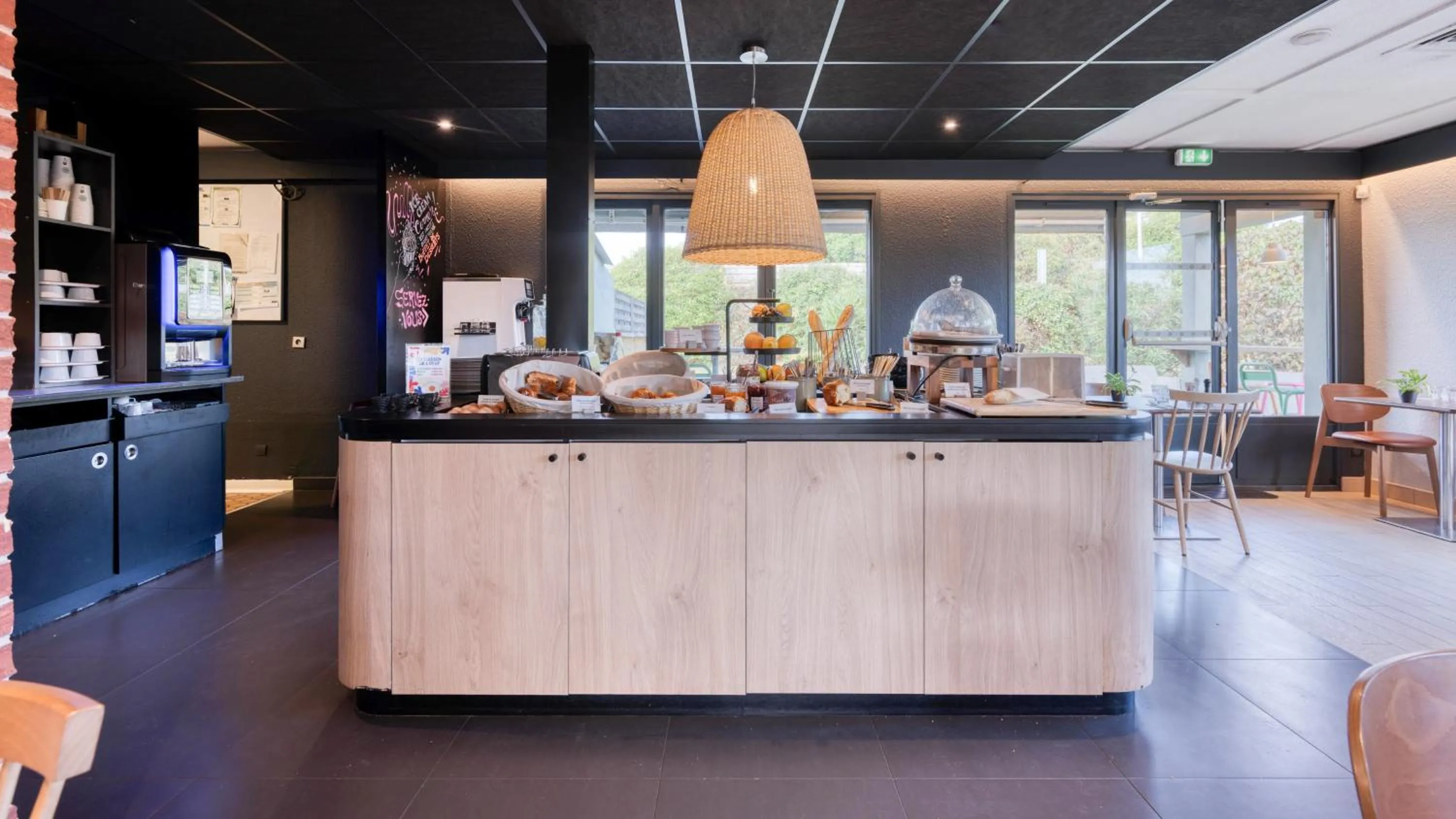 Restaurant/places to eat in Campanile NATURE - Bordeaux Sud Pessac