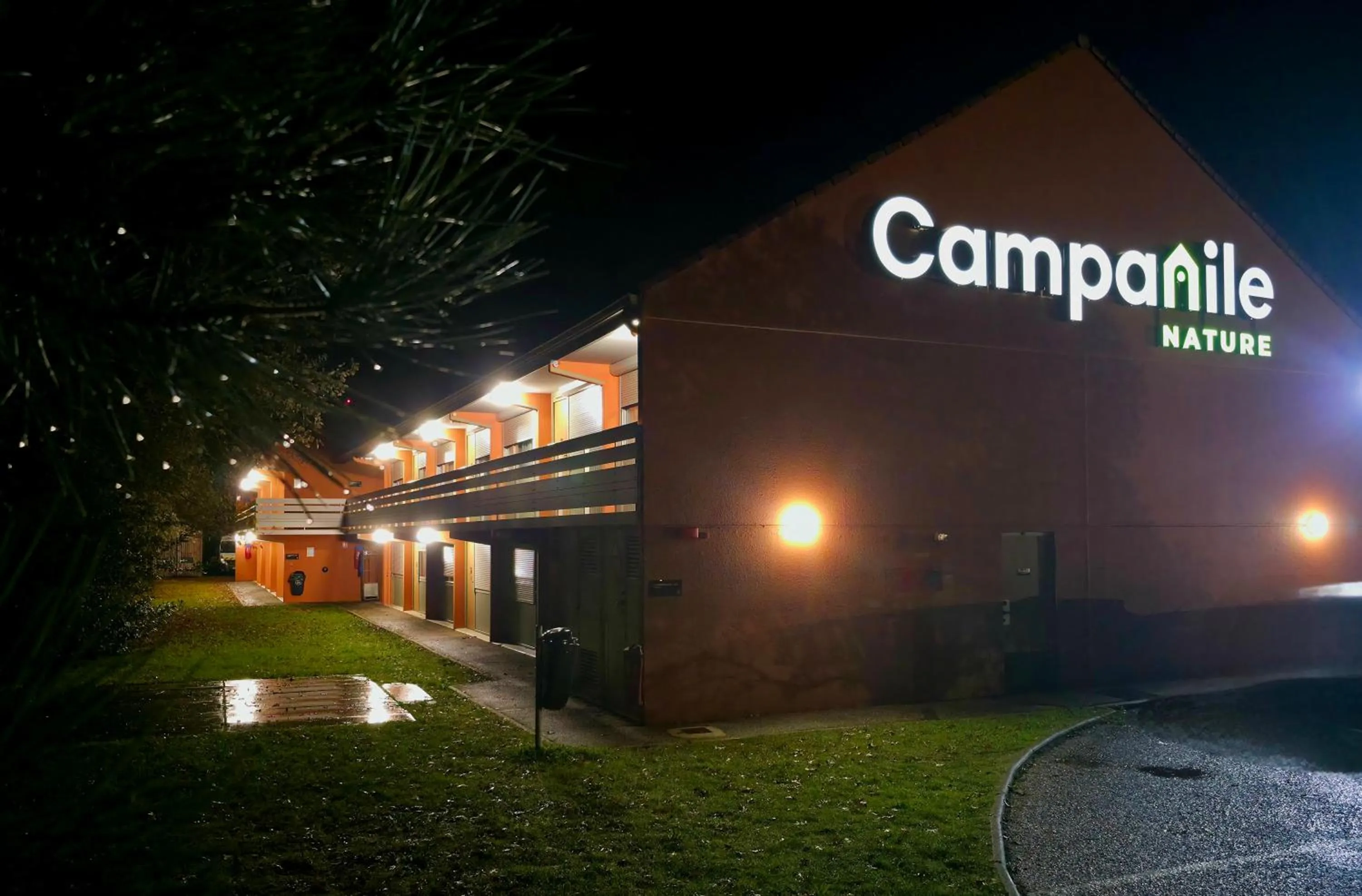 Property building in Campanile NATURE - Bordeaux Sud Pessac